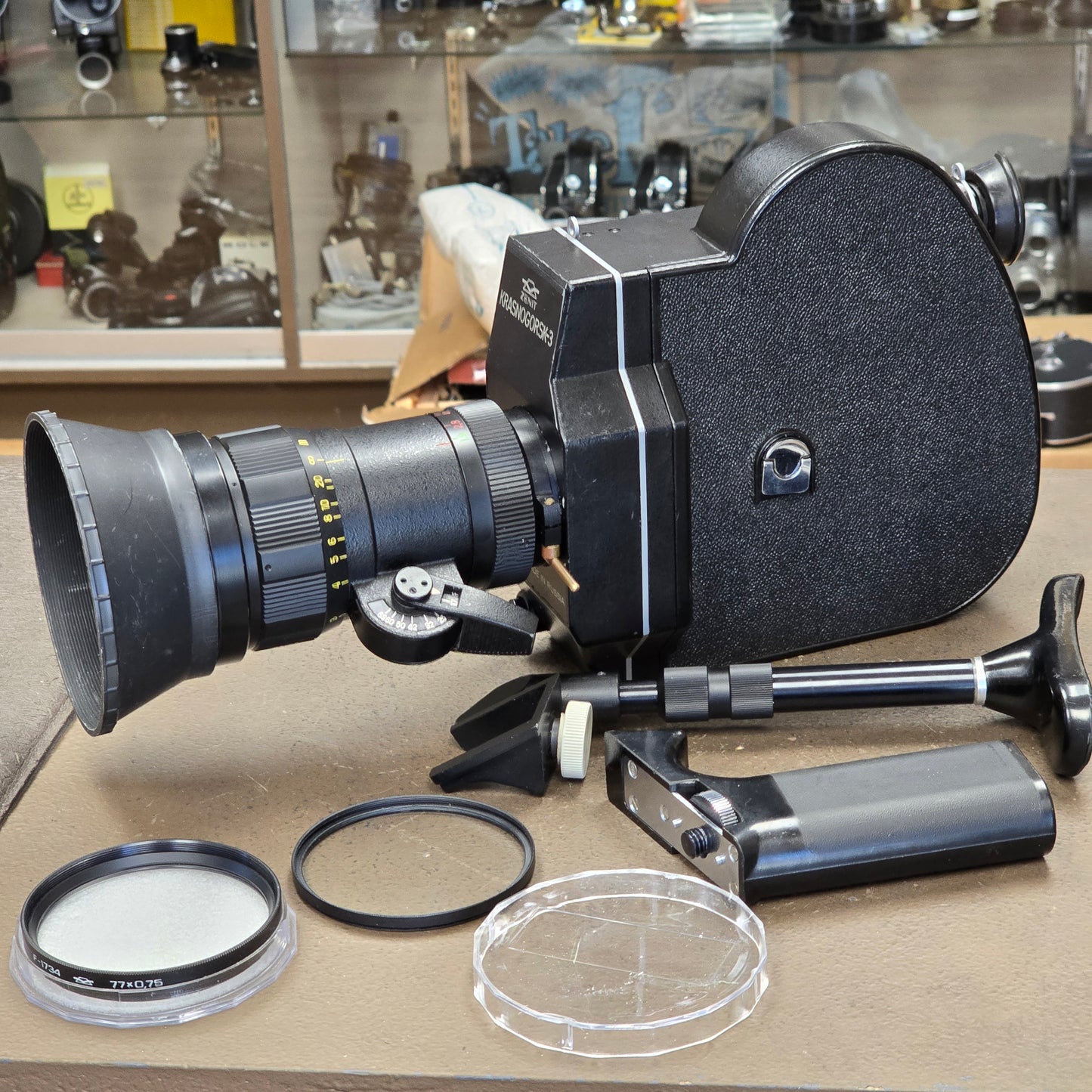 Krasnogorsk K-3 Reg 16mm Arri Standard / Bayonet Mount Camera Body with Meteor 5-1 17-69mm f1.9 Zoom lens