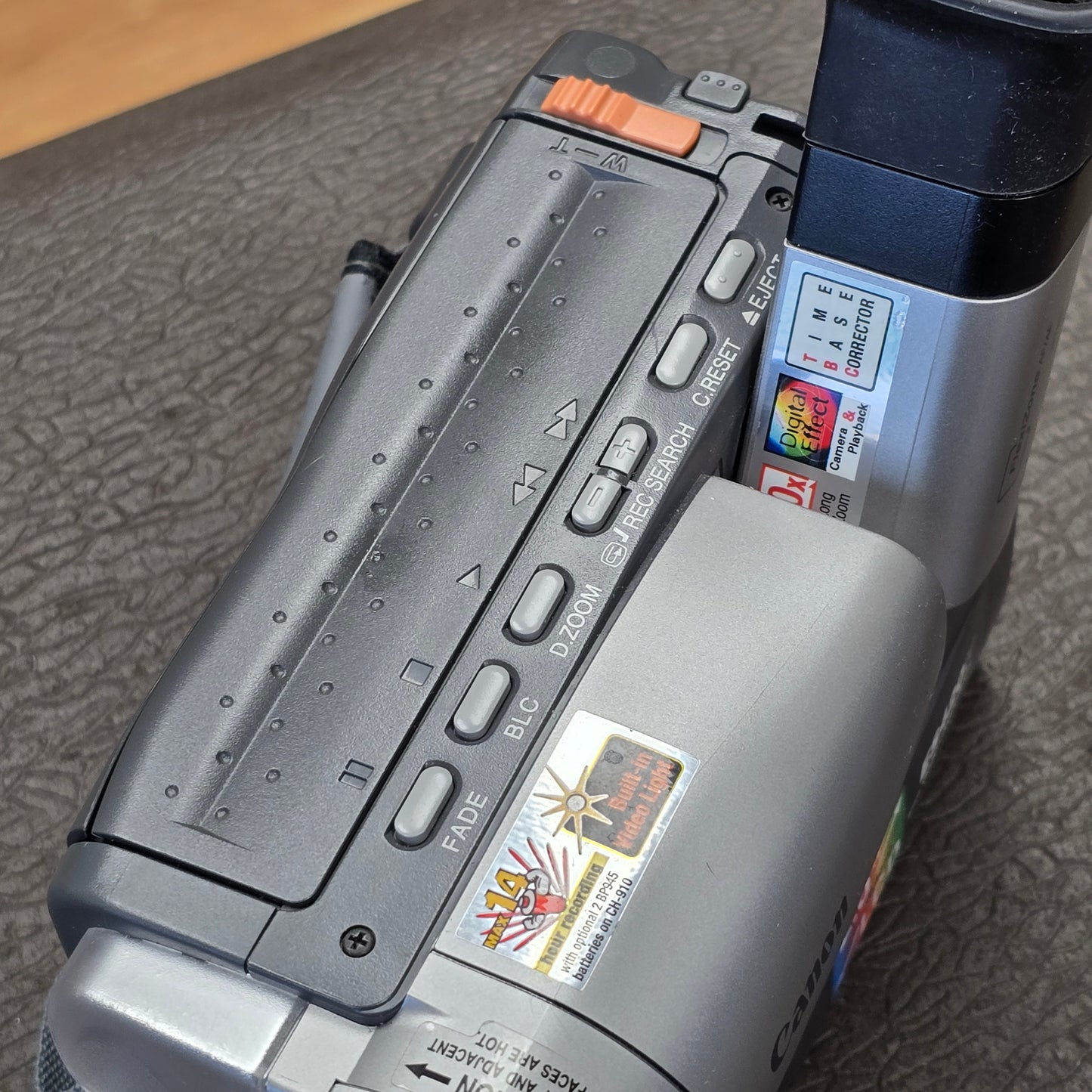 Canon ES420VA Hi8mm NTSC Video Camcorder S# 237302634