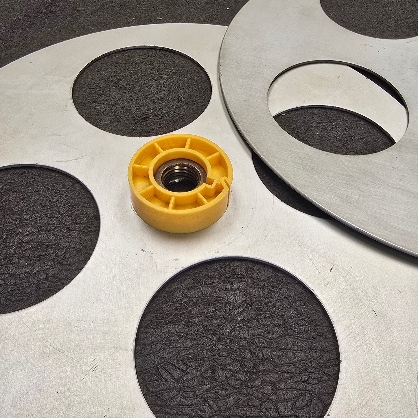Hollywood Film Co. 11.5" 16mm Split Reel 1100'