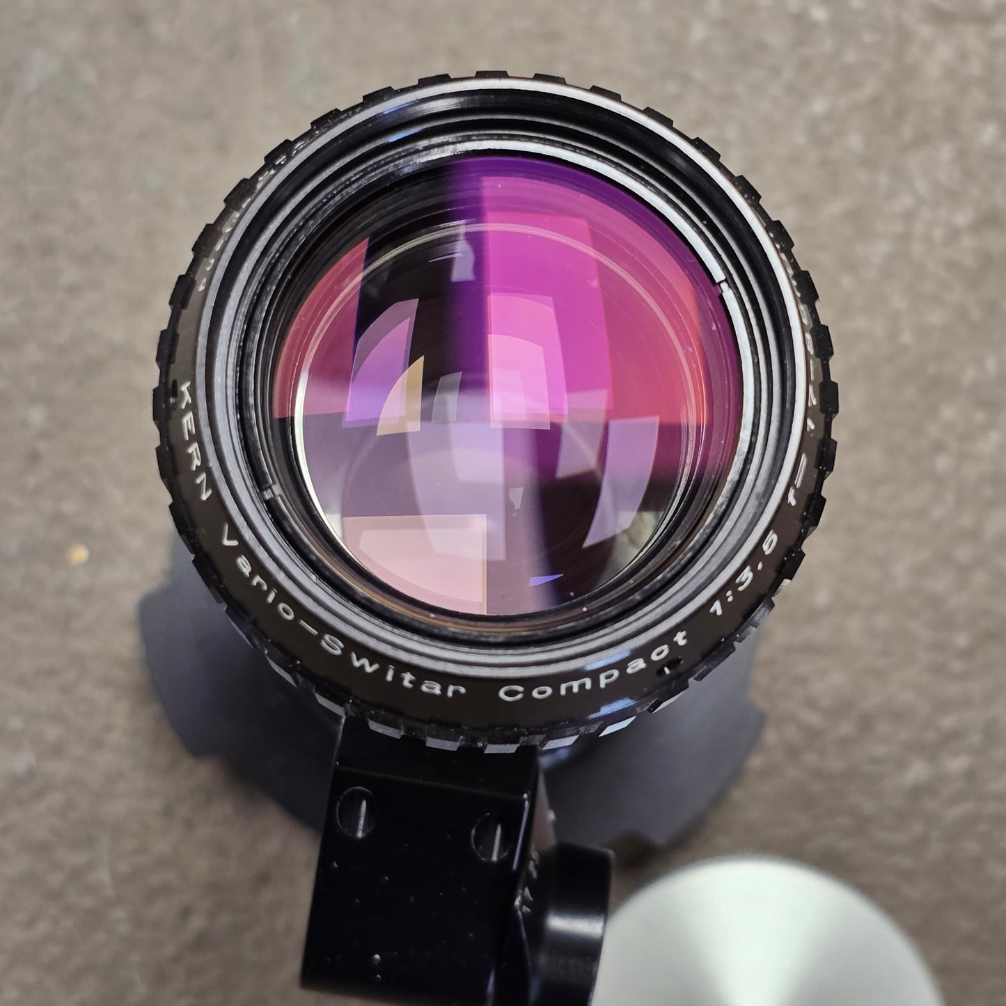 Kern Vario Switar Compact 17-85mm f3.5 H16RX Zoom lens In Bolex Bayonet Mount S# 1121684