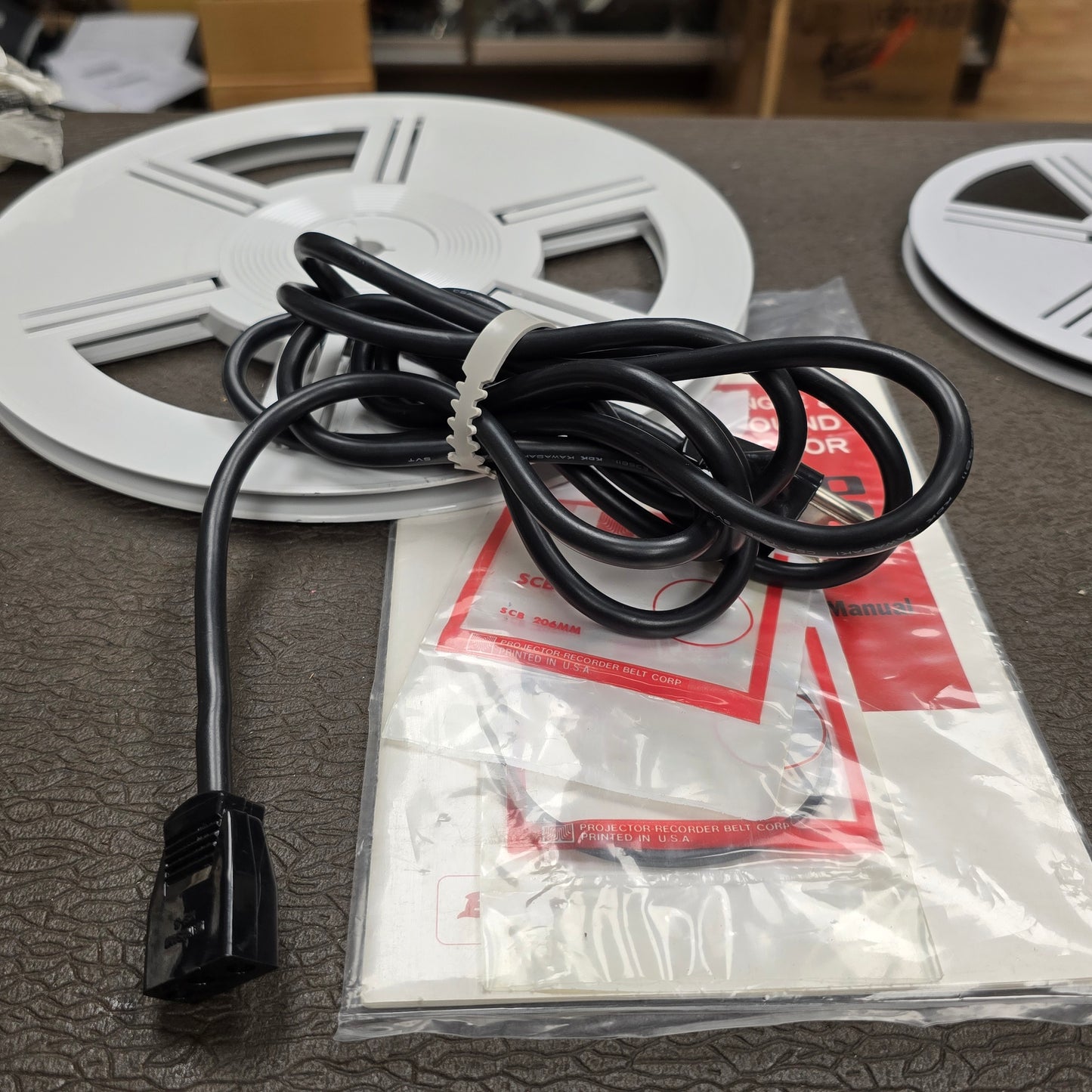 Elmo ST-1200 Magnetic Super 8mm Sound Projector S# 54611