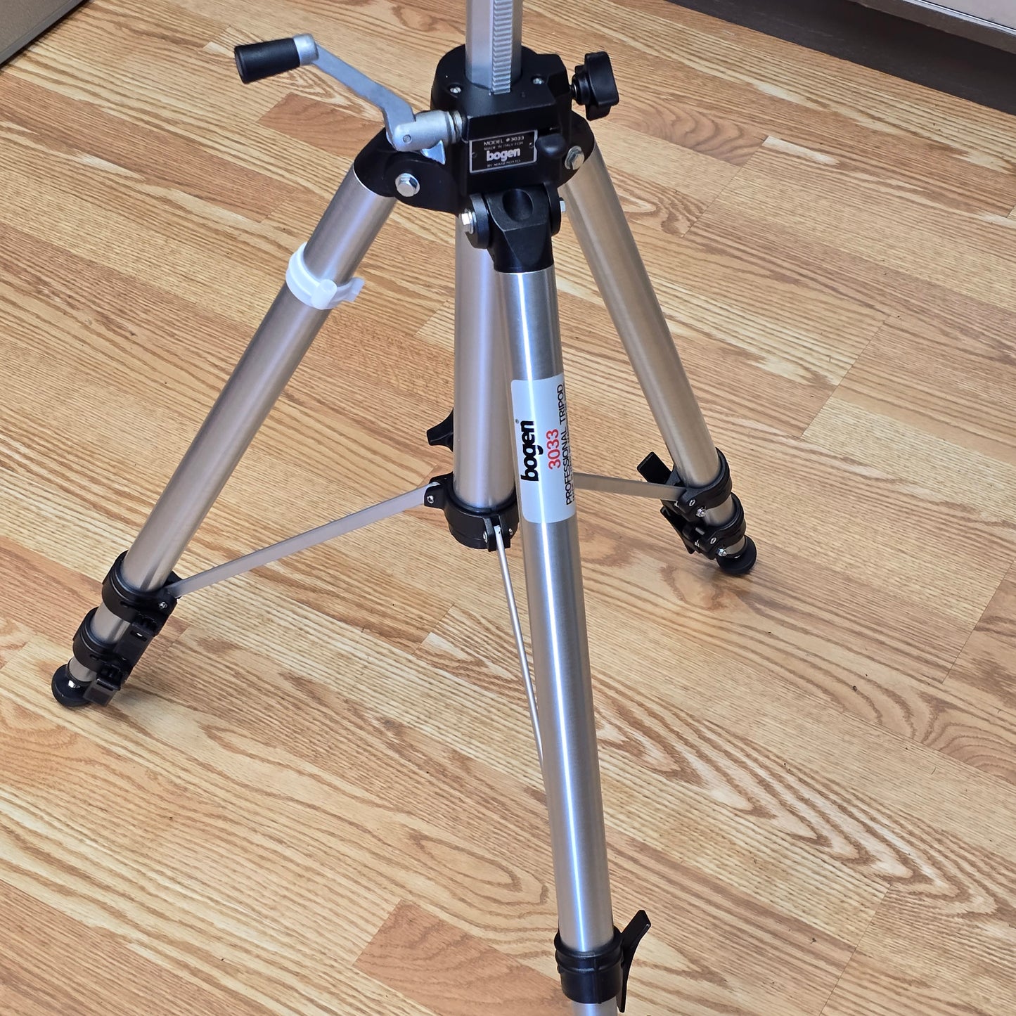 Bogen 3033 Professional Aluminum Tripod Legs