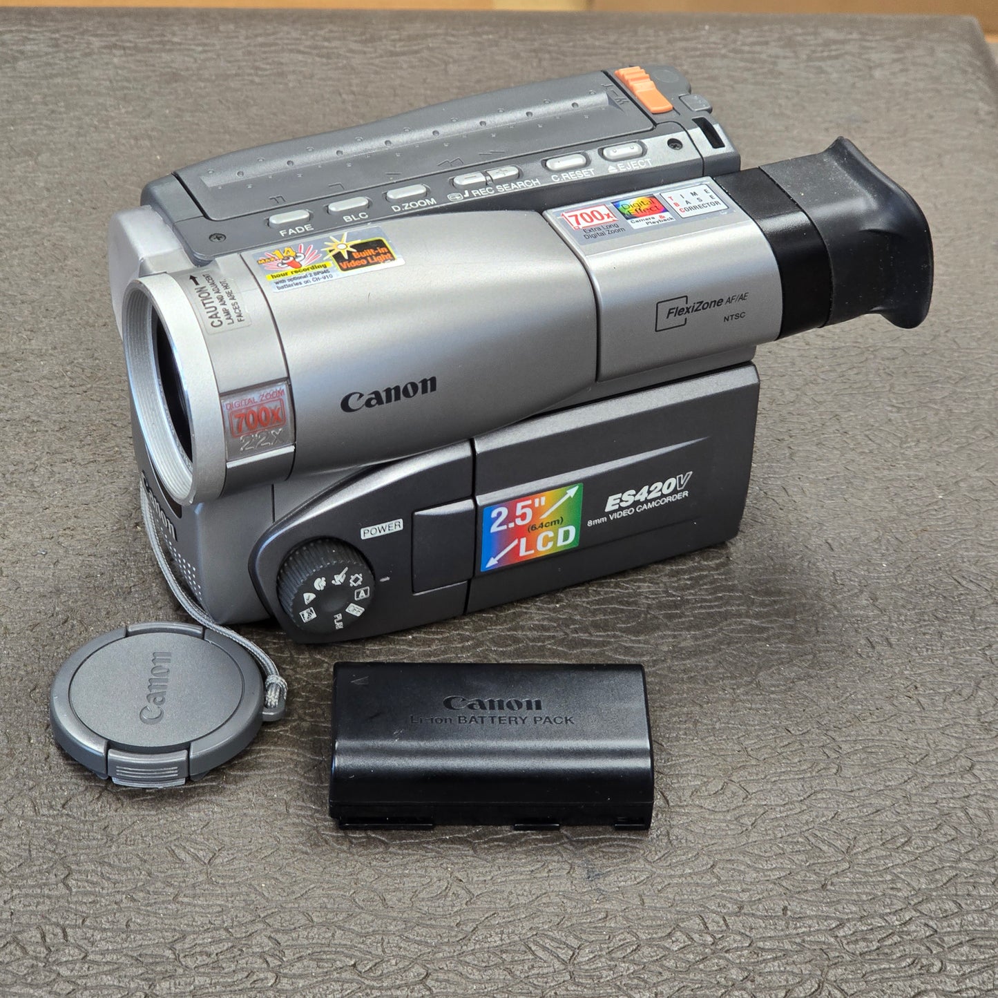 Canon ES420VA Hi8mm NTSC Video Camcorder S# 237302634