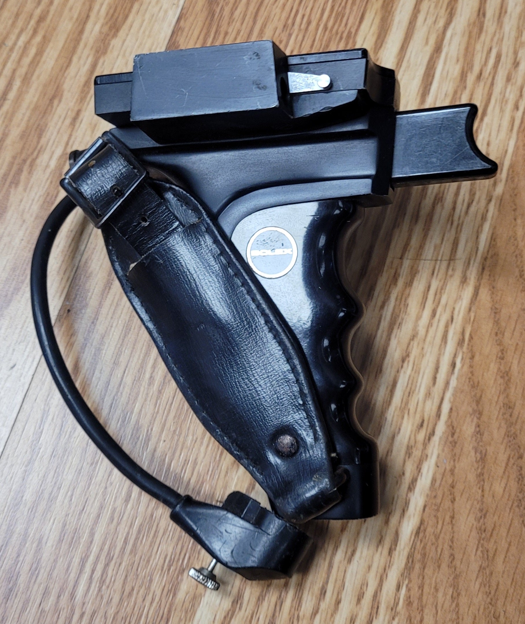 Bolex EL Pistol Grip with Rapid Quick release disc – Du-All Camera