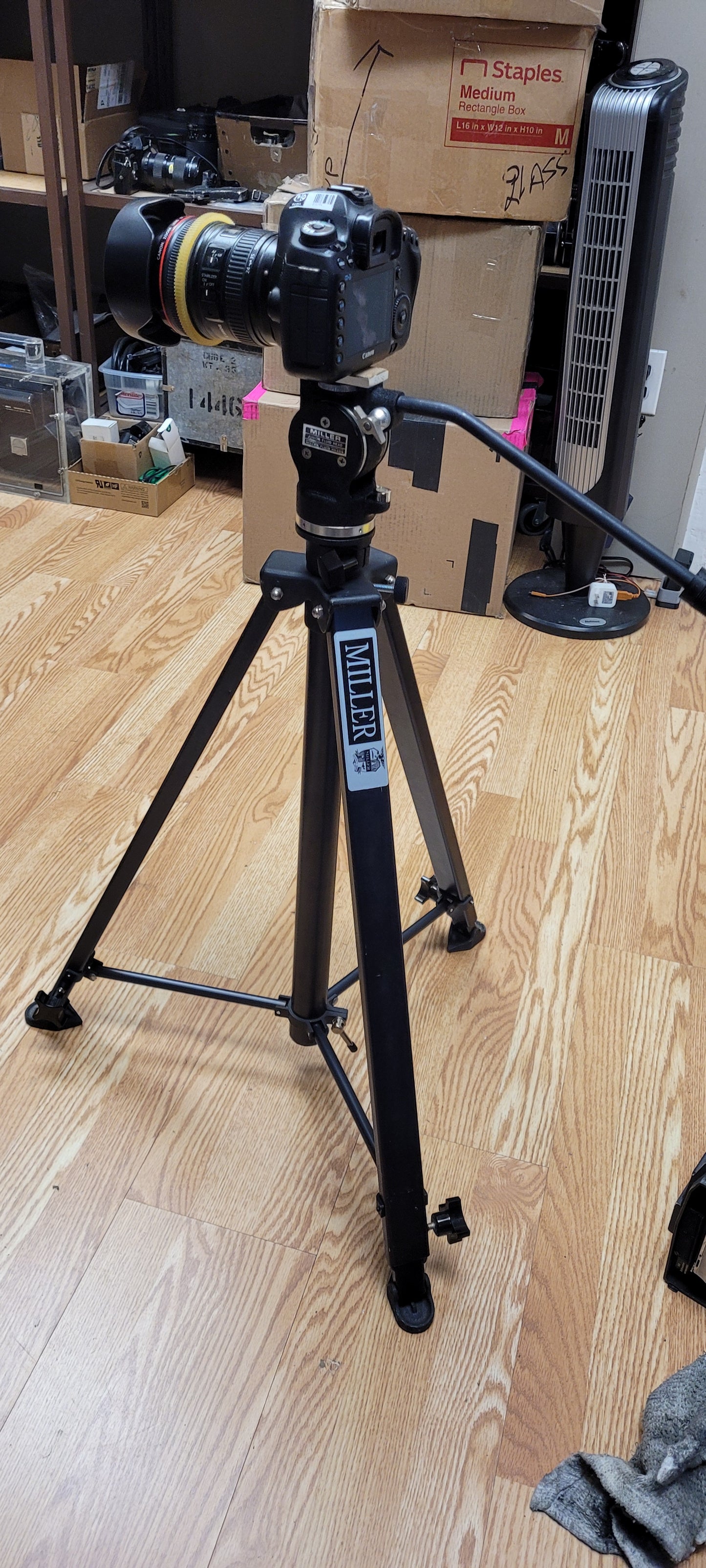 Miller Junior 101 Tripod Cine/Video Fluid Head with Aluminum Legs