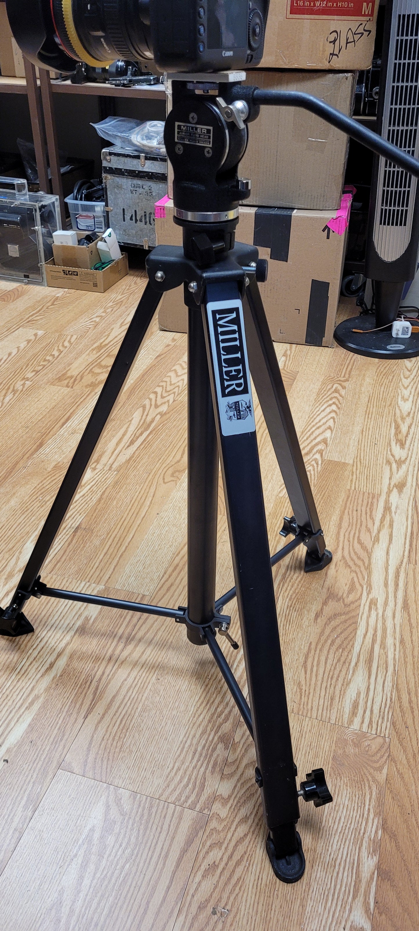 Miller Junior 101 Tripod Cine/Video Fluid Head with Aluminum Legs