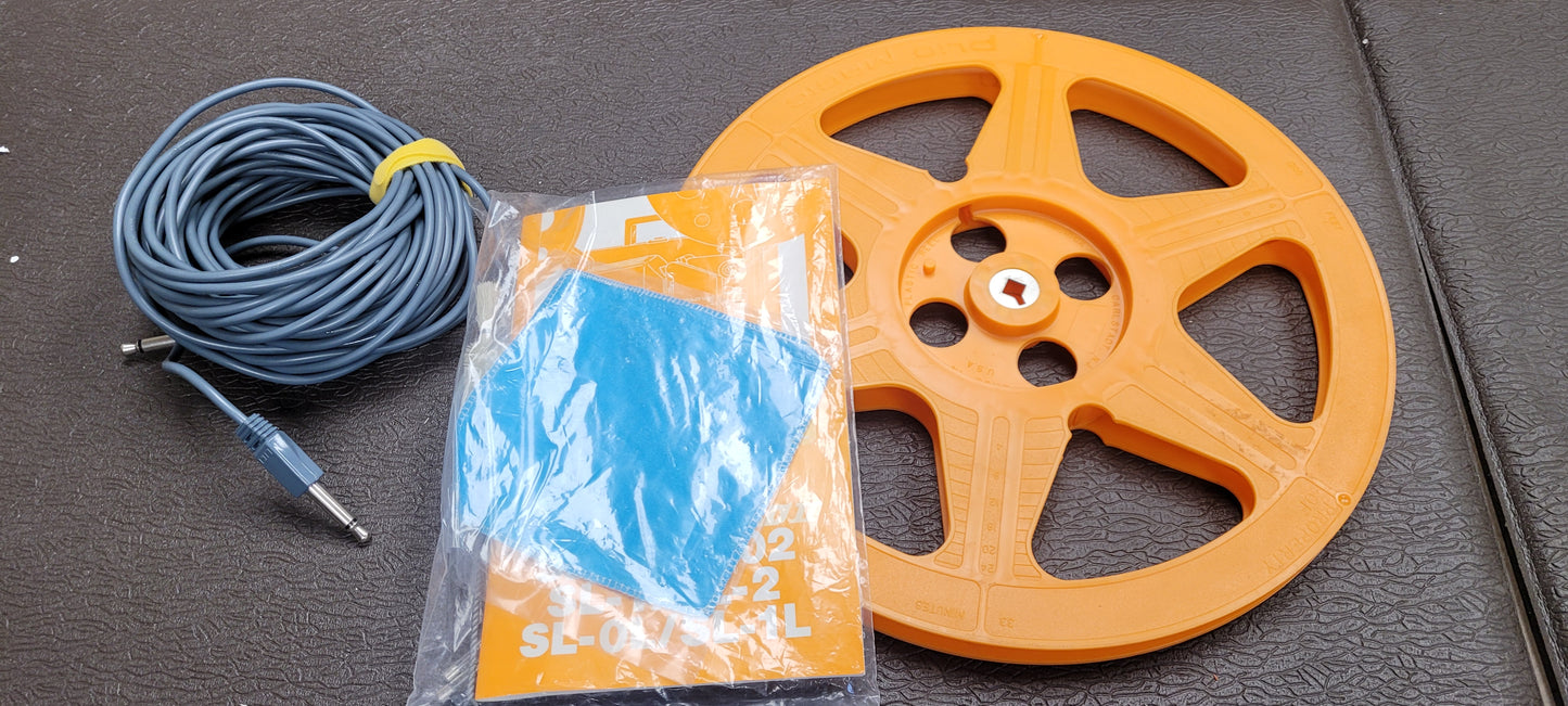 Eiki SL-1 16mm Super Slotload II Sound Projector with Speaker Cover & Case