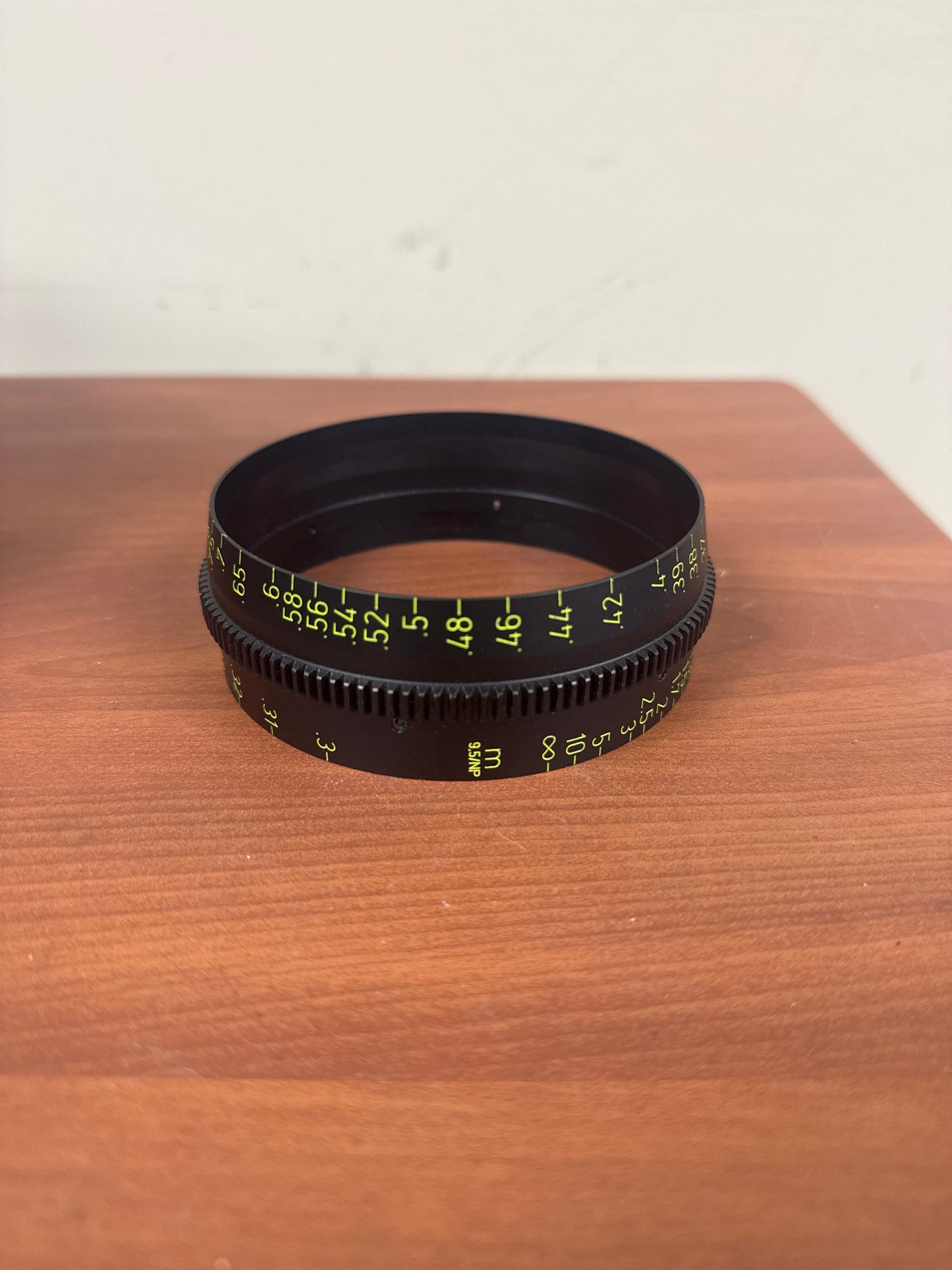 ARRI Ultra 16 Lens M9.5/NP Metric Scale Ring for ARRI Ultra 16 Lens