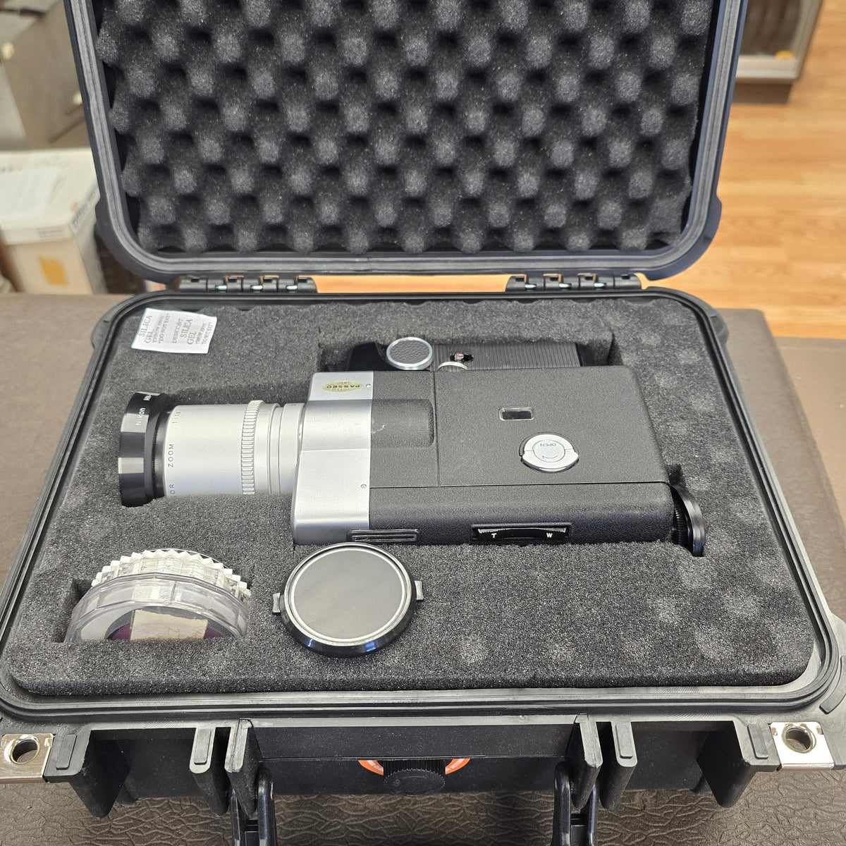 Nikon 8X Super Zoom Super 8mm Camera With Case S# 688443