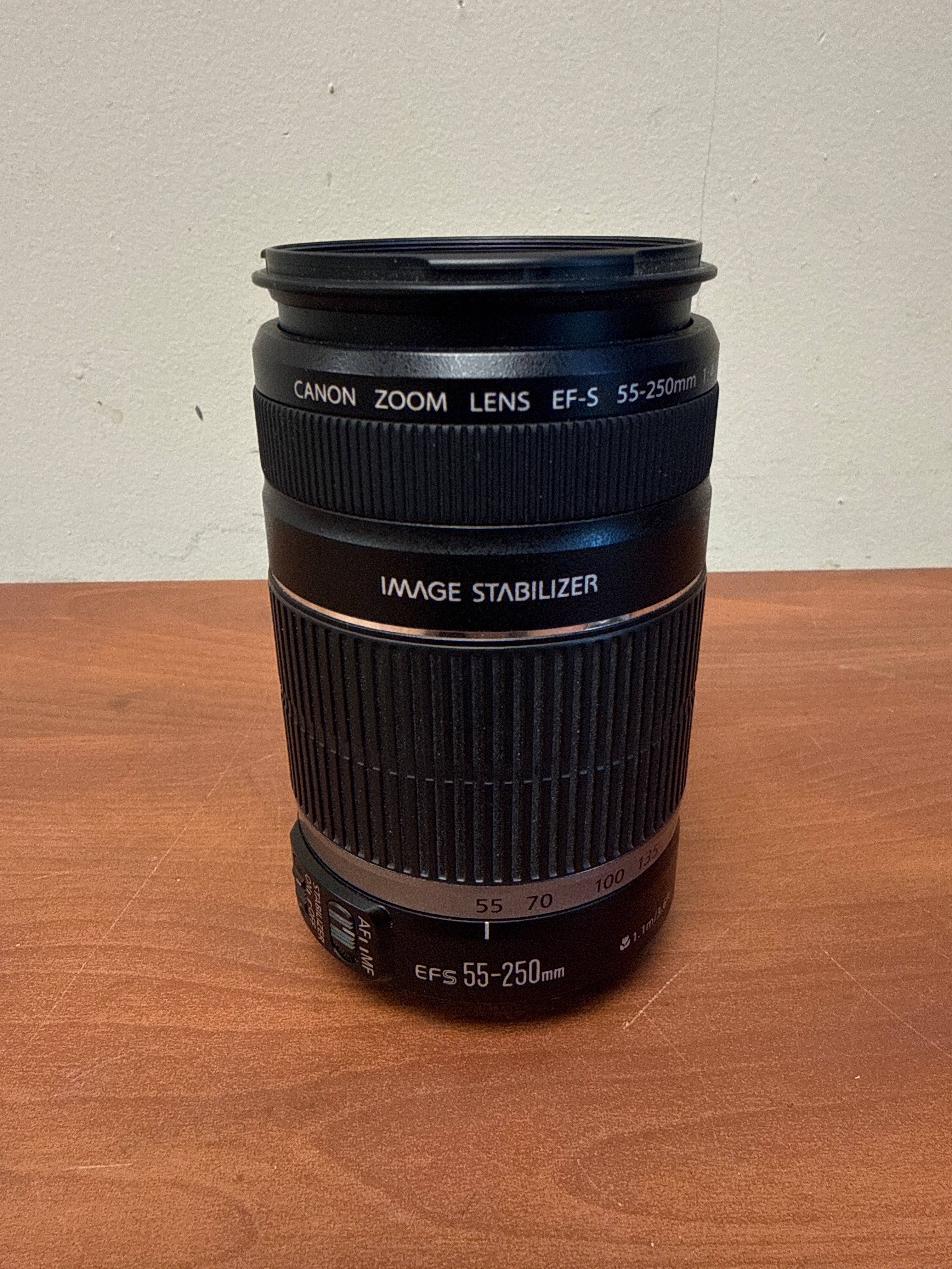 Canon EF-S 55-250mm f&frasl;4-5.6 IS Lens S# 7212541293