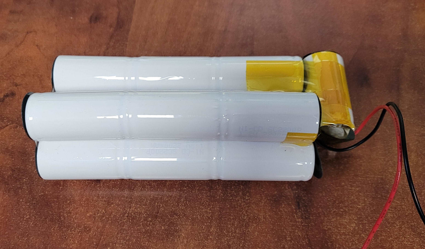 Aaton 16 Volt 2200Mah Ni-CD On-Board Recell