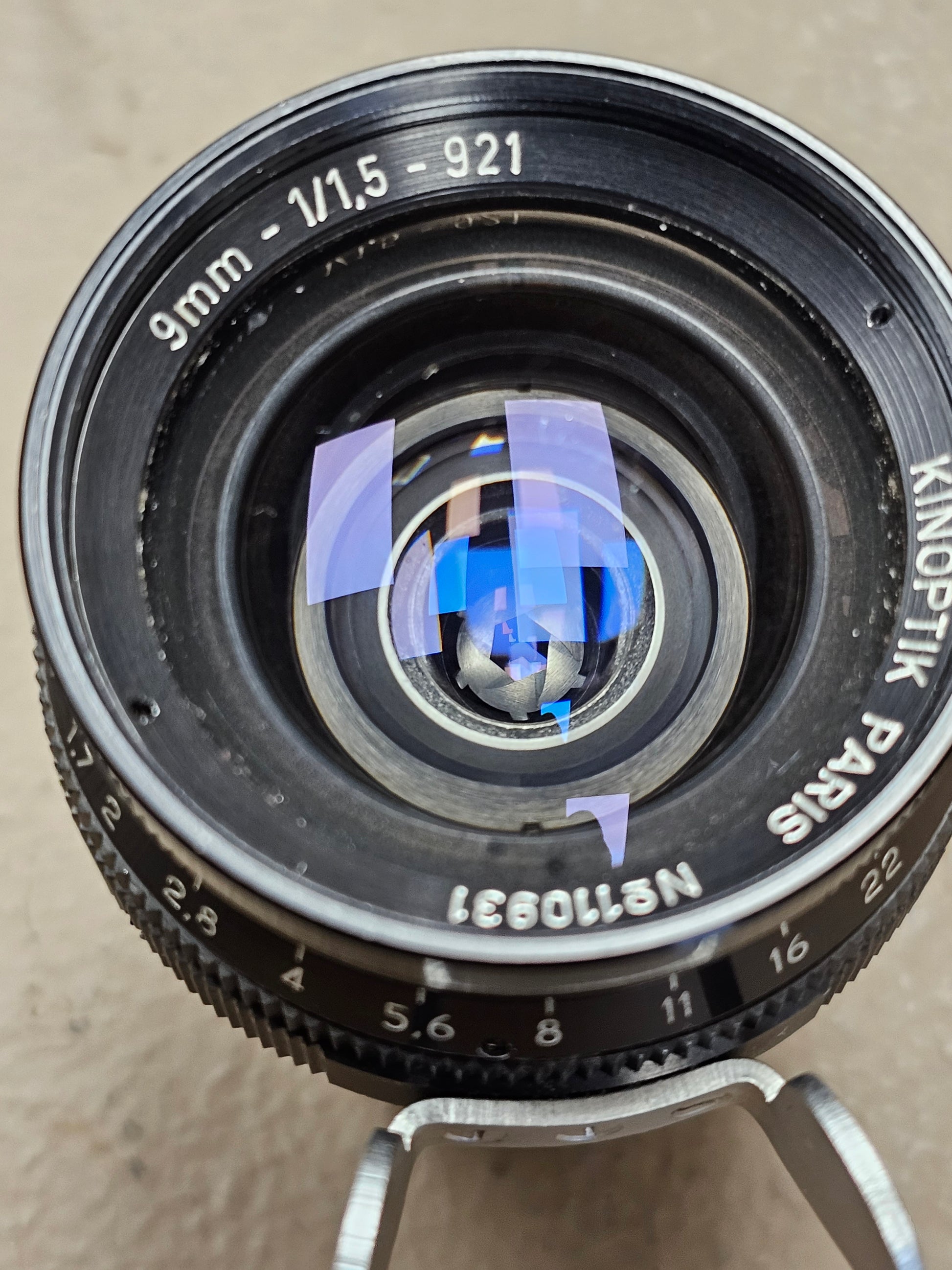 Apochromat Kinoptik Paris 100mm f2 / T2.5 Macro Lens Arri Standard Mou – Du-All Camera Apochromat Kinoptik Paris 100mm f2 / T2.5 Macro Lens Arri Standard Mou – Du-All Camera