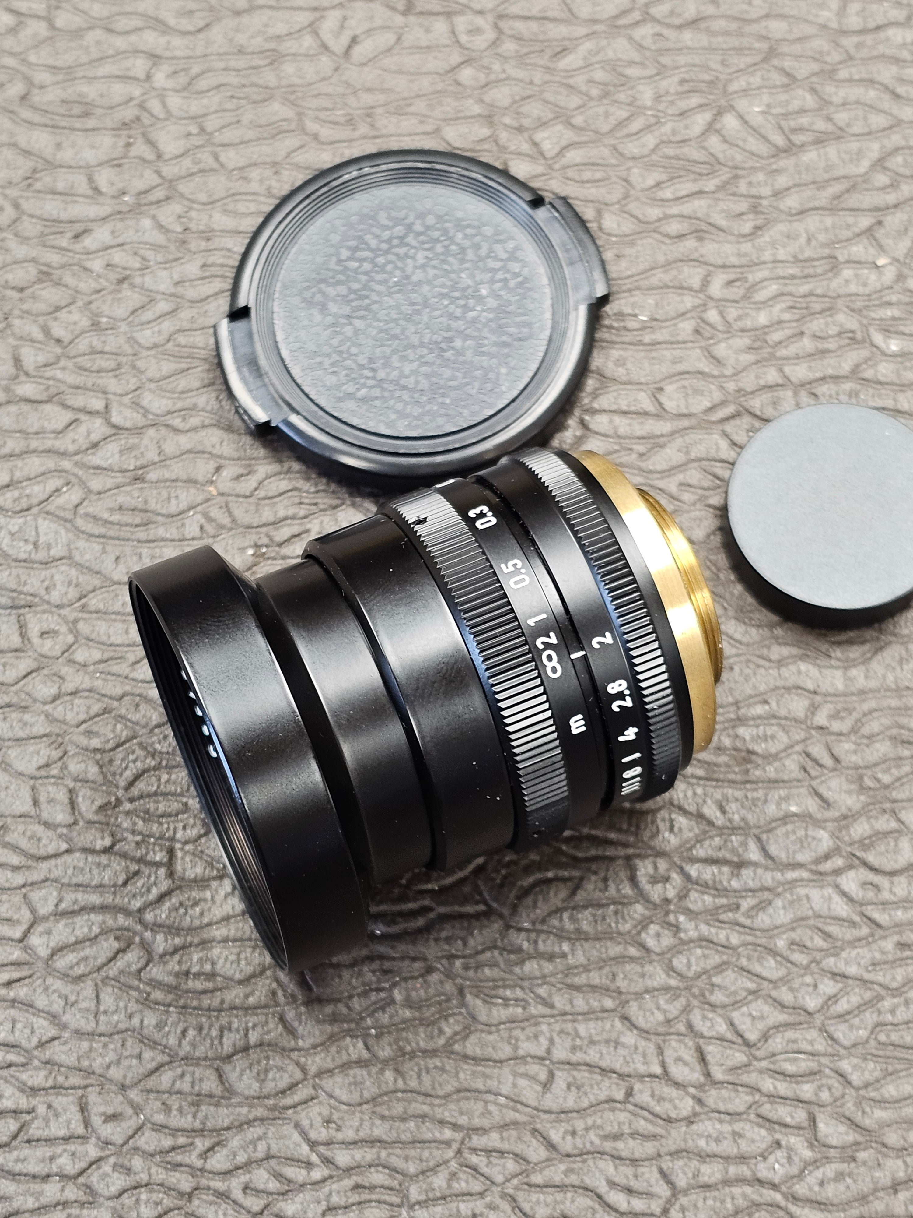 Carl Zeiss Jena DDR Tevidon 10mm F2 C Mount Lens S# 15476 – Du-All