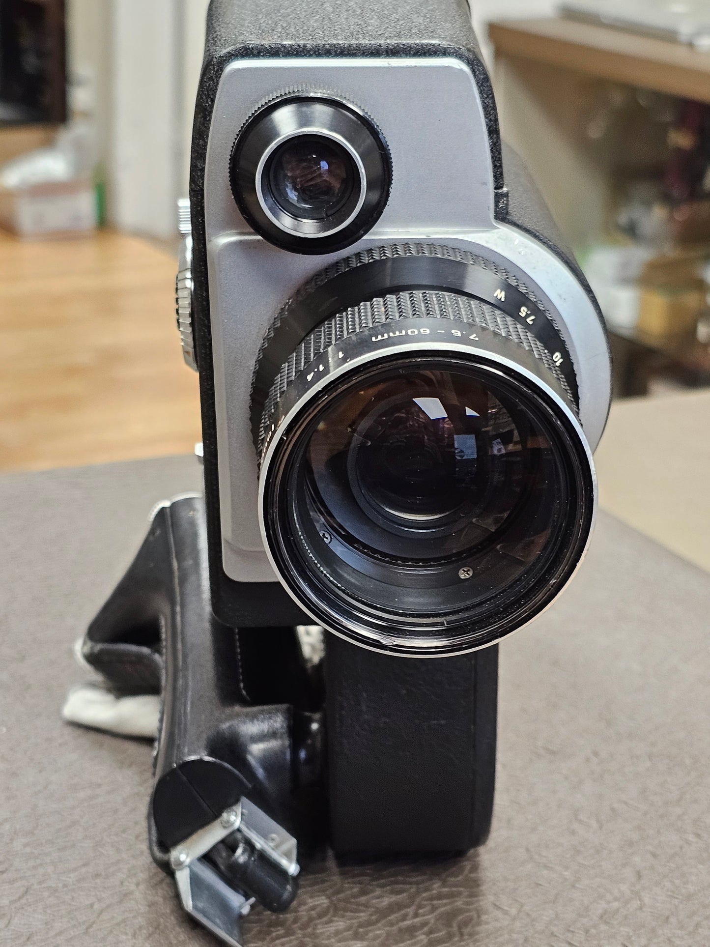 Canon Zoom DS-8 Double Super 8mm Camera S# 102337-100074  with Case