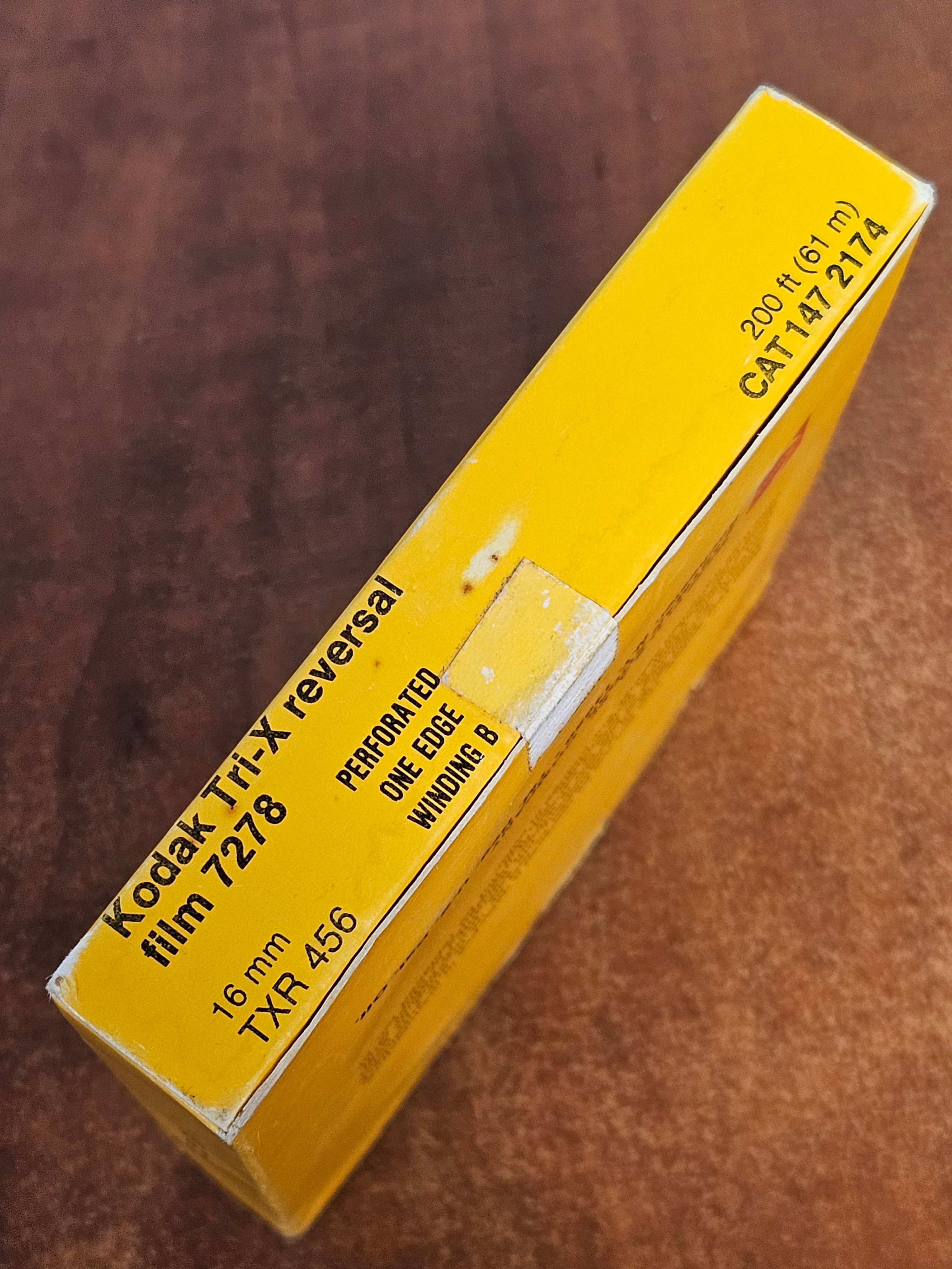 その他 Fujicolor Reversal Film RT125 16mm Cine16_100D_50ft_2300x2300_8cc