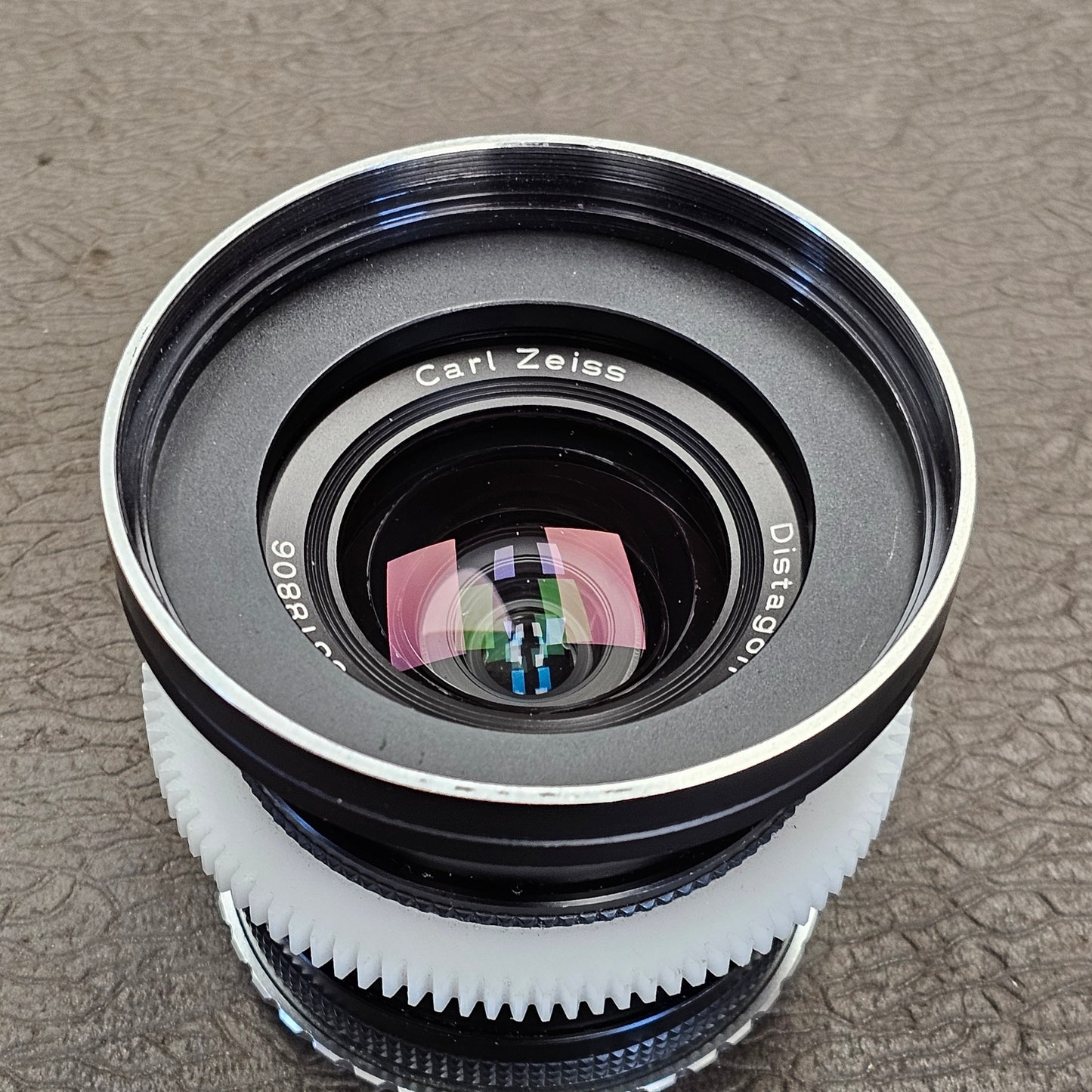 Zeiss Contax Distagon 25mm f2.8 T* Contax Mount Lens S# 6818806