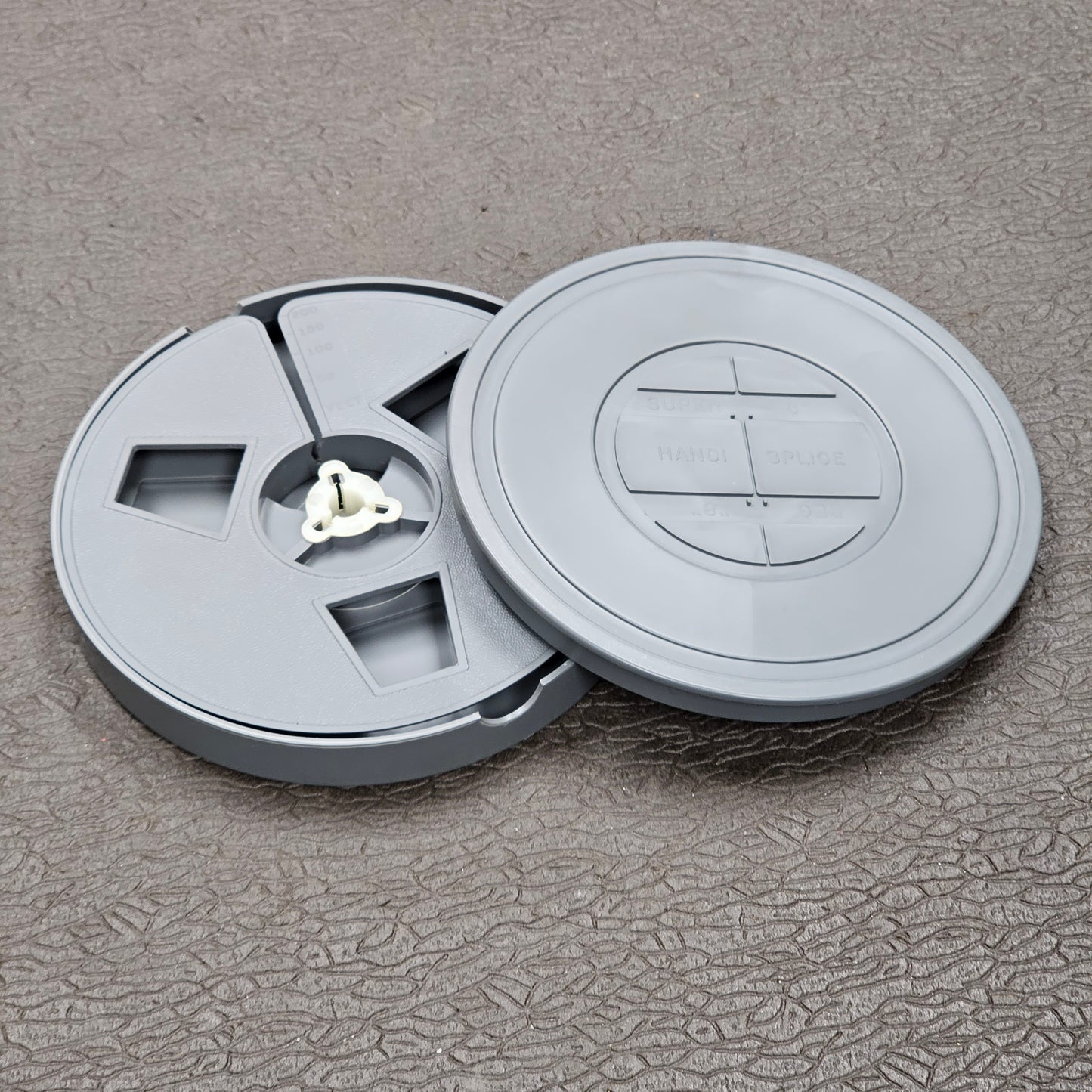 Dual 8mm 200' Plastic Film Reel & Can