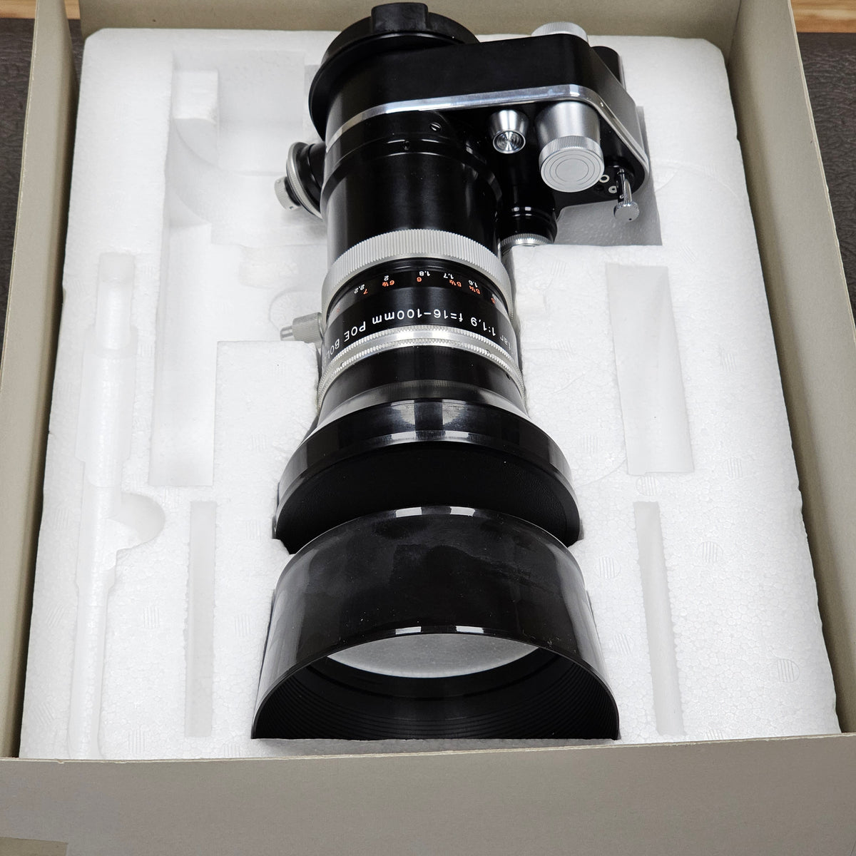 Kern Vario-Switar 16-100mm POE f1.9 H16 RX Zoom Lens in Bolex Bayonet Mount S# 1129688
