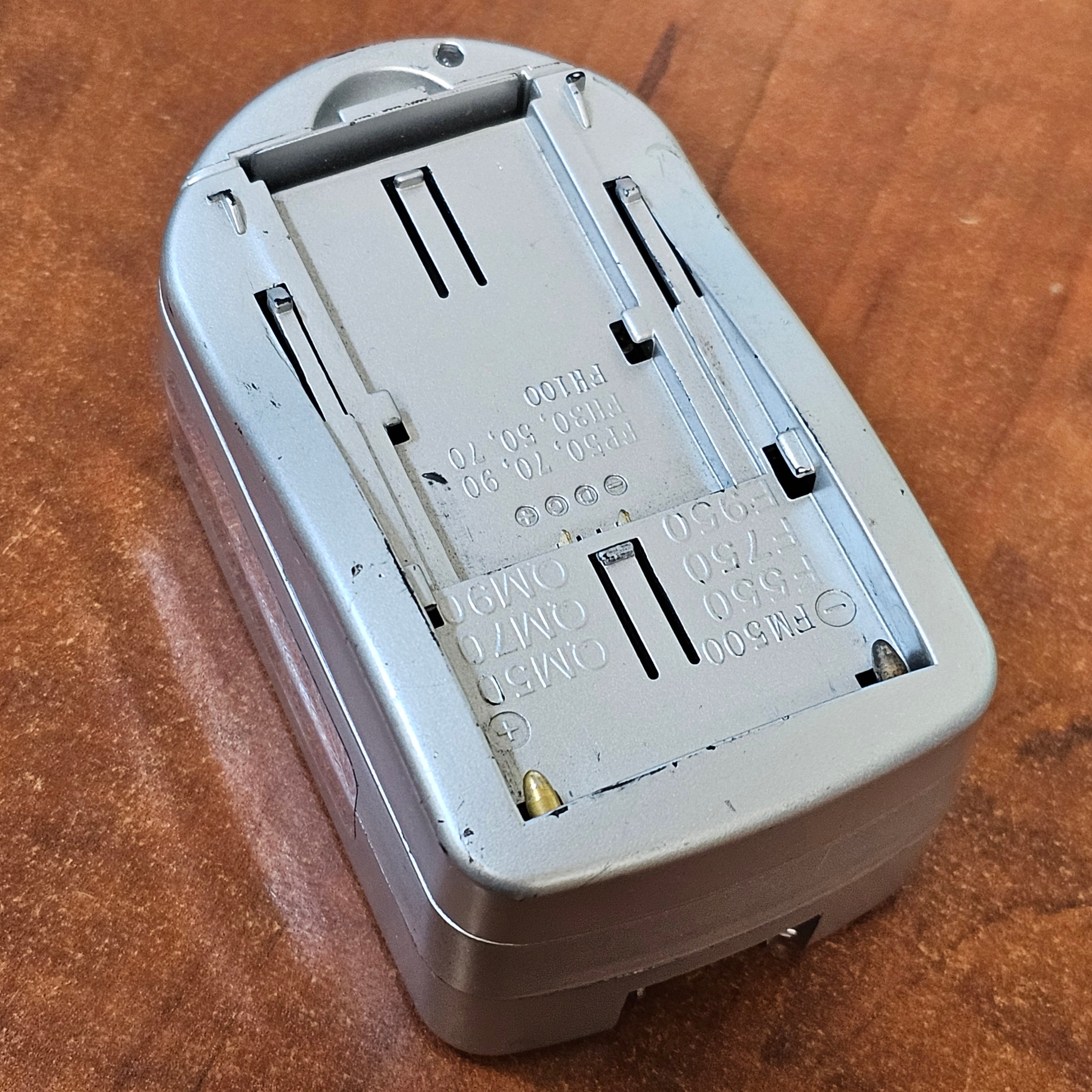 Maximal Power Digital Battery Charger Model P1849/FC-100 – Du-All Camera