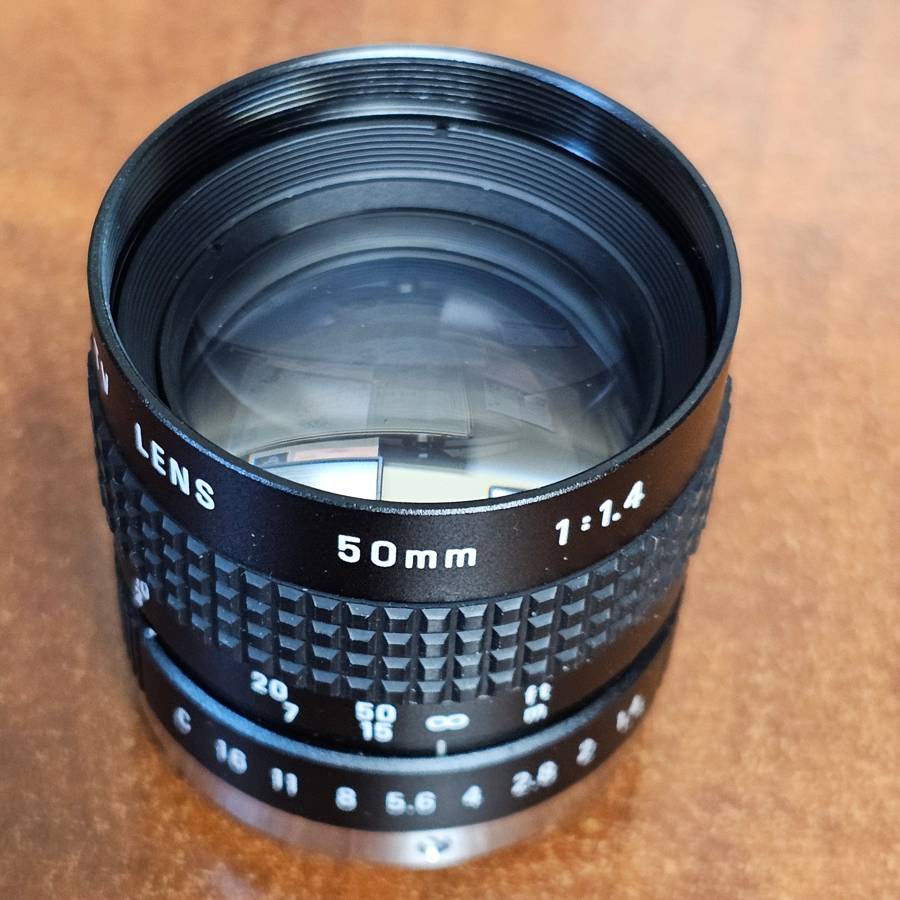 PENTAX/COSMICAR TV 6mm F1.2 Cマウント 閉じた絞りを開けよ！オート絞りのCマウントレンズを分解改造