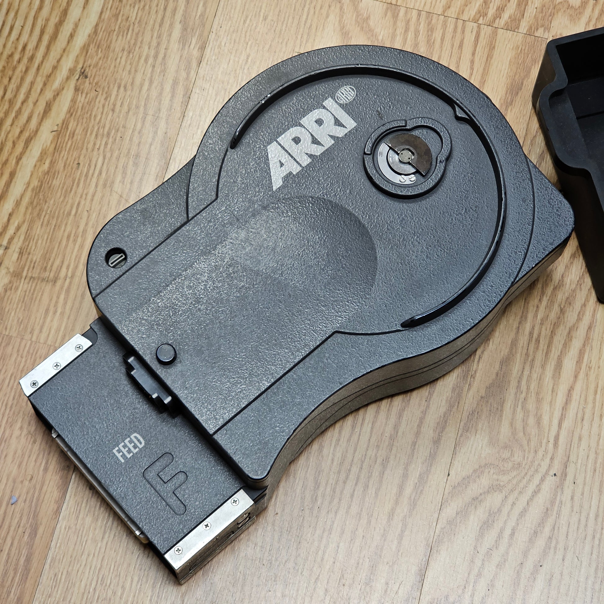 Arriflex 416 400' Super 16 Magazine S# 2370 - Main Image