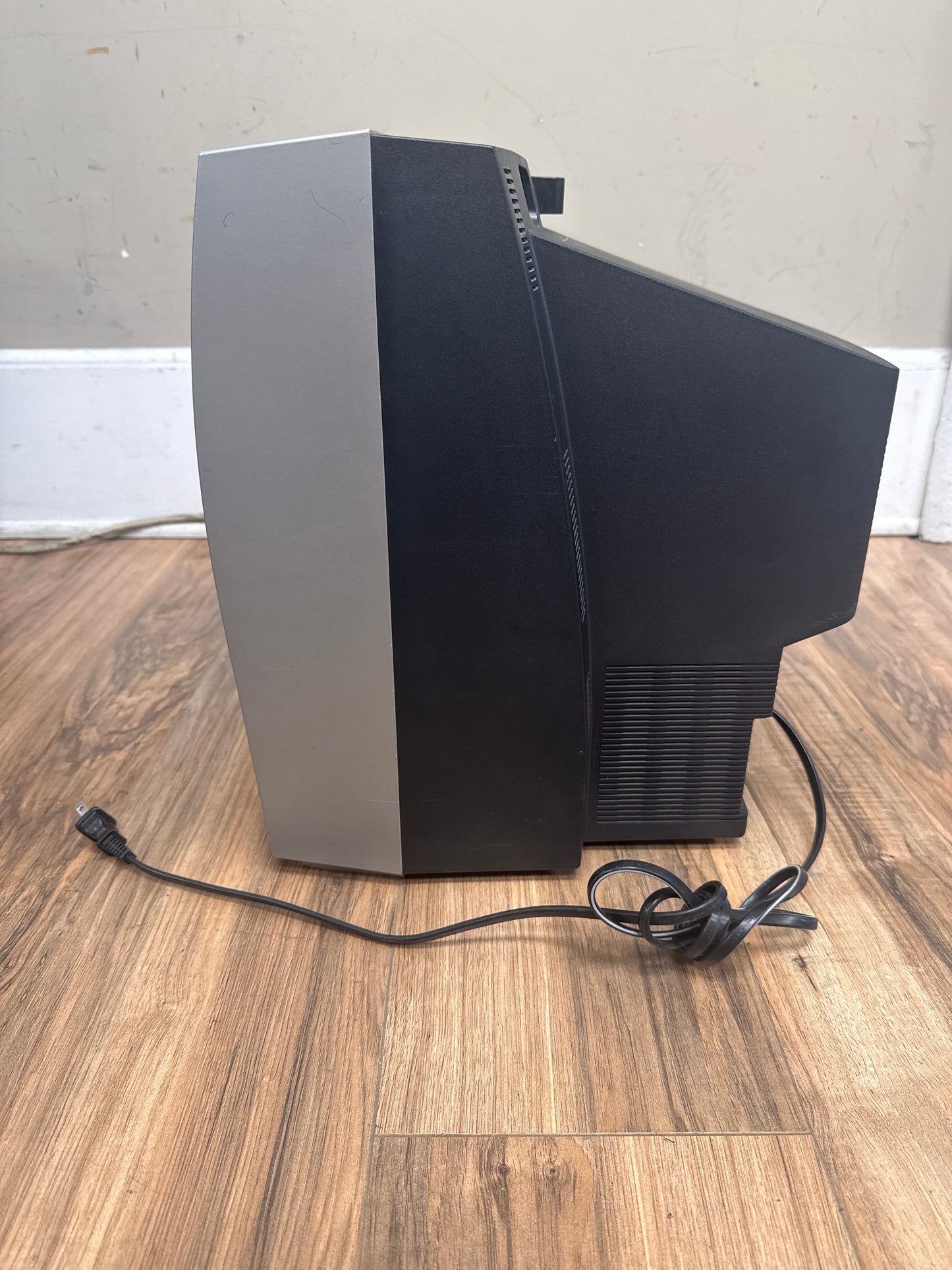 Sylvania Monitor/DVD Player Model 6513DF (used)