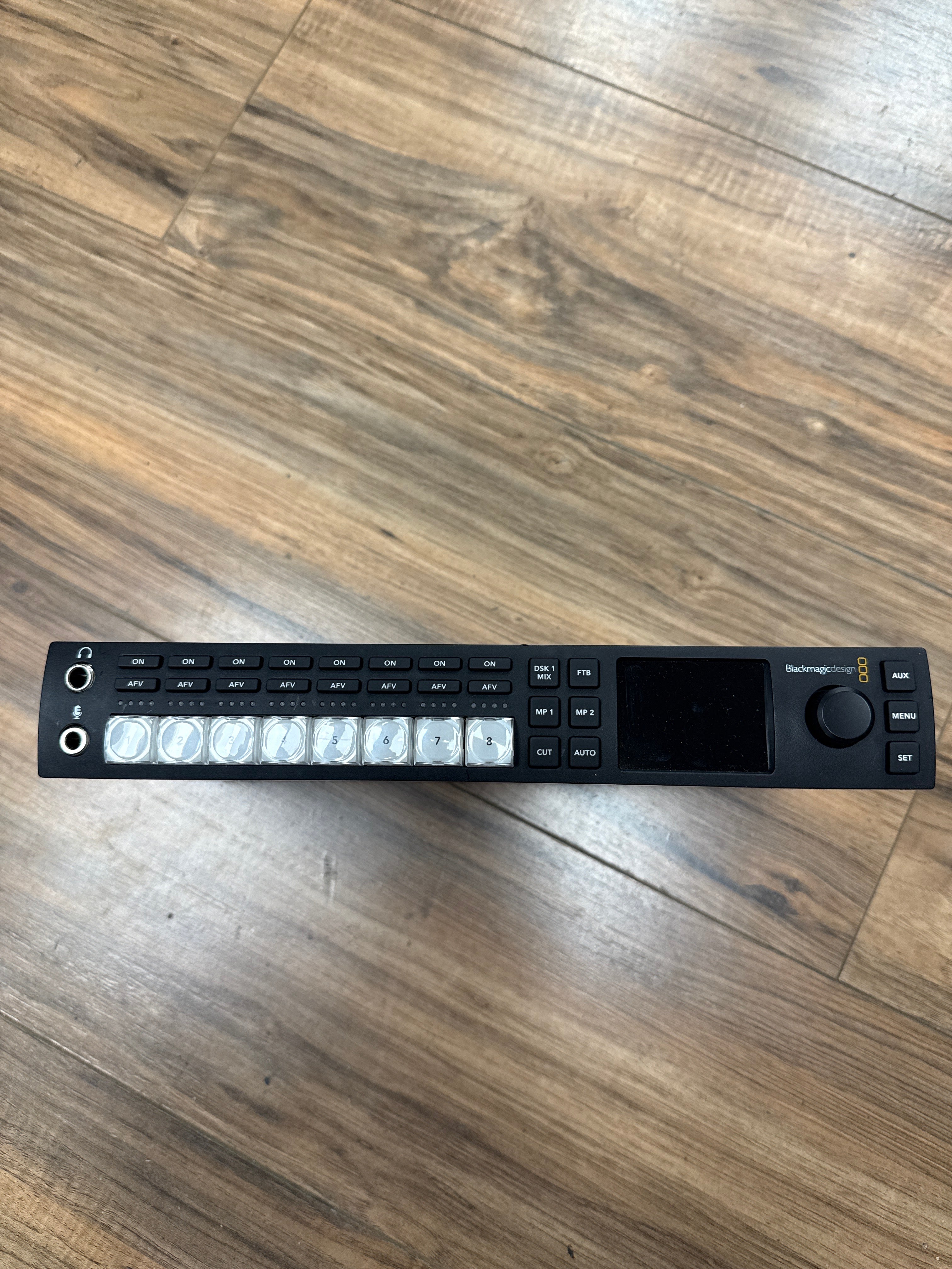Blackmagic Design ATEM Television Studio HD – Du-All Camera