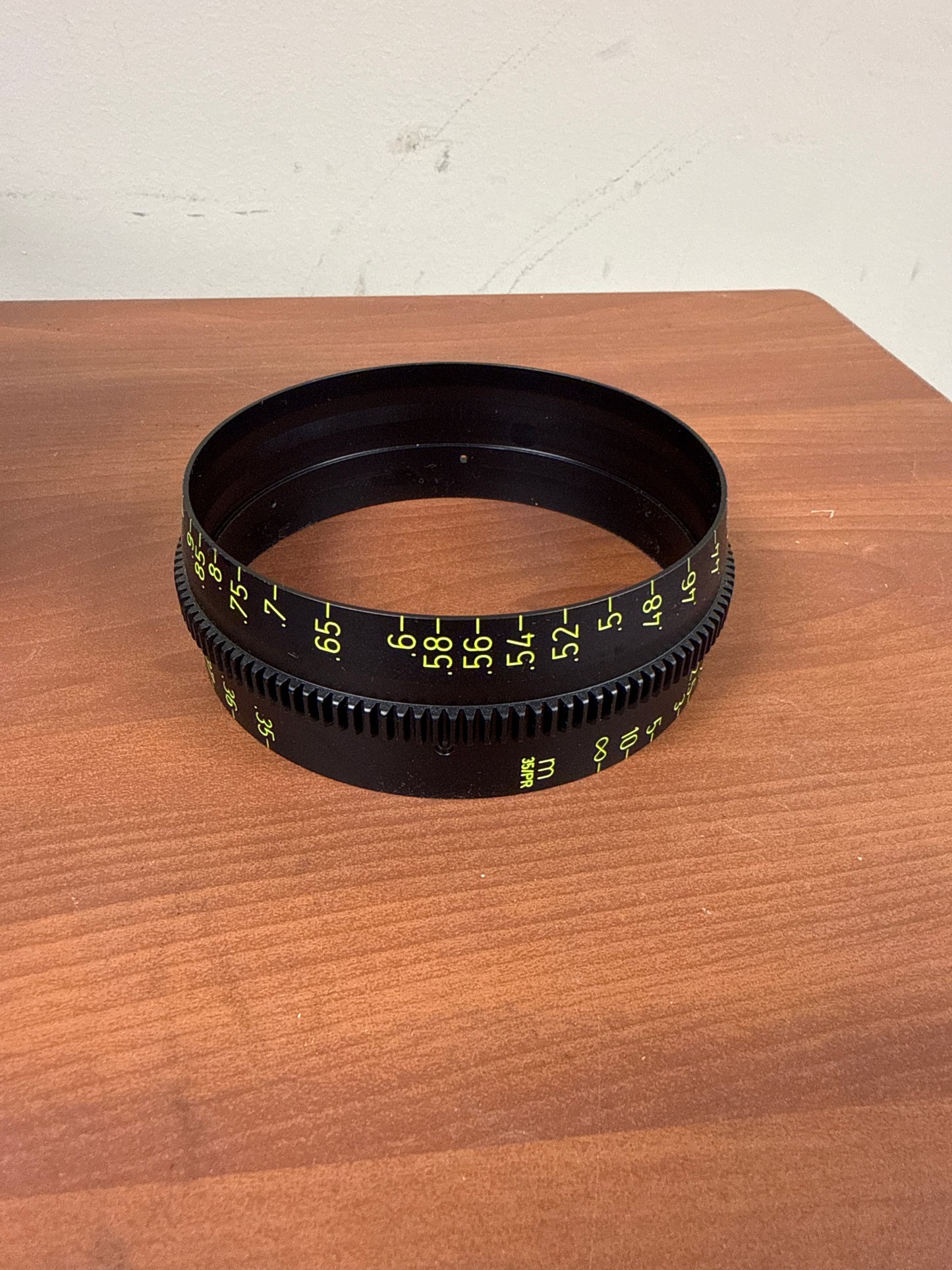 ARRI Ultra 16 Lens m35/PR Metric Scale Ring for ARRI Ultra 16 Lens