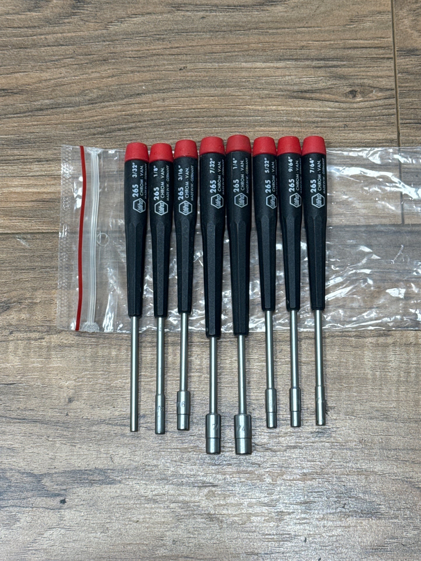 Wiha 26591 Precision Inch Nut Driver Set, 8 Piece (used)