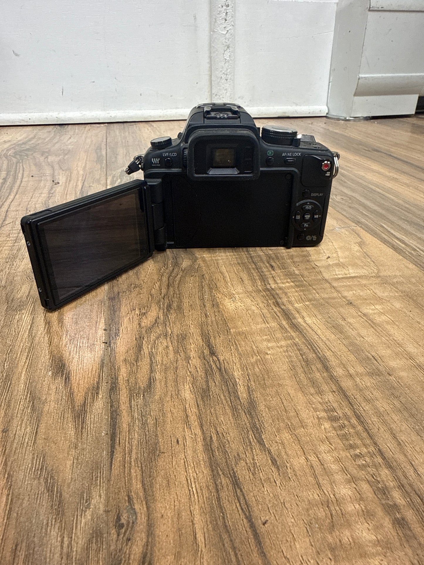 Panasonic Lumix DMC-GH1 (used) S/N: WE9SB001159