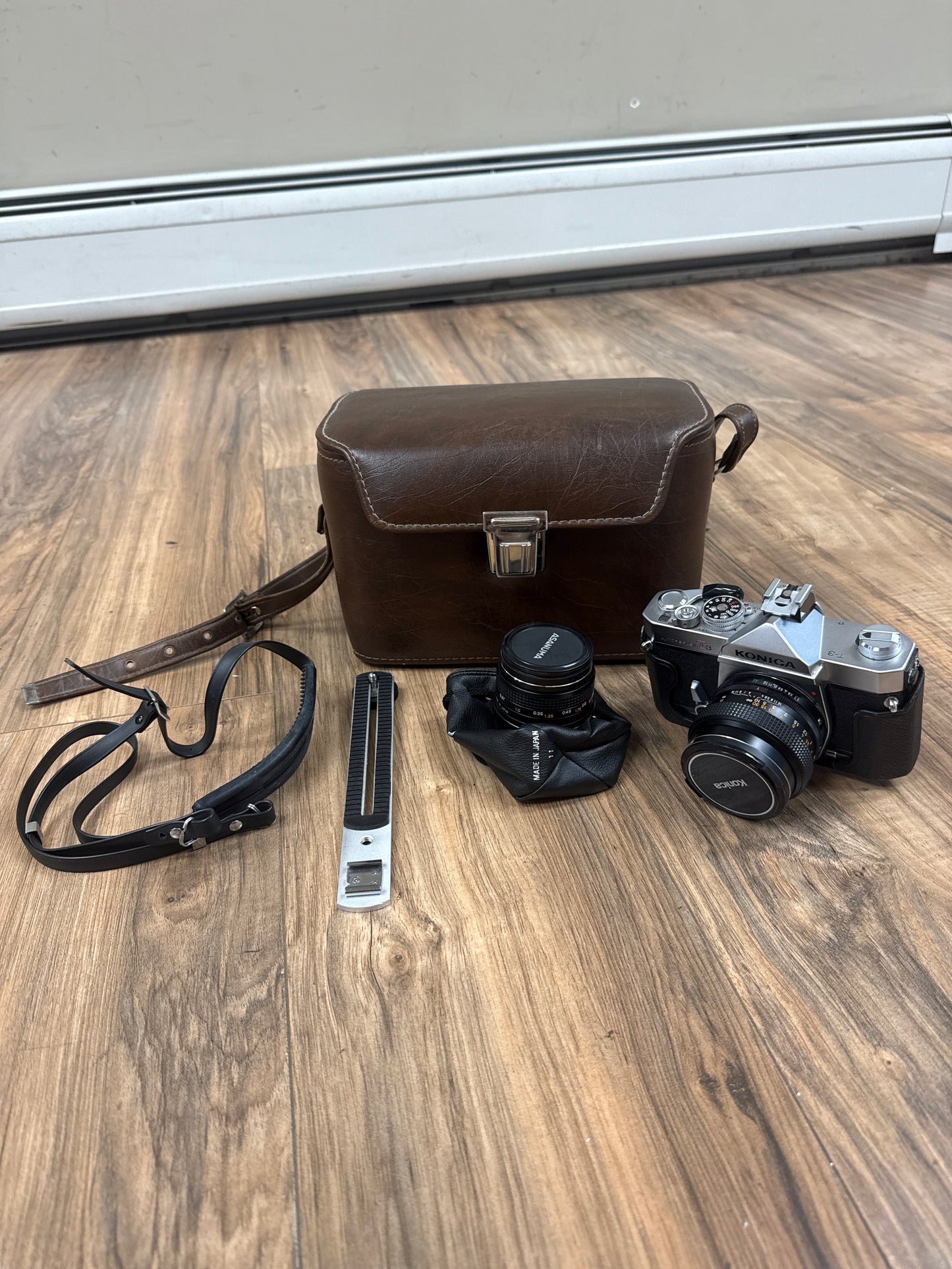 Konica Autoreflex T3 w/2x prime lenses