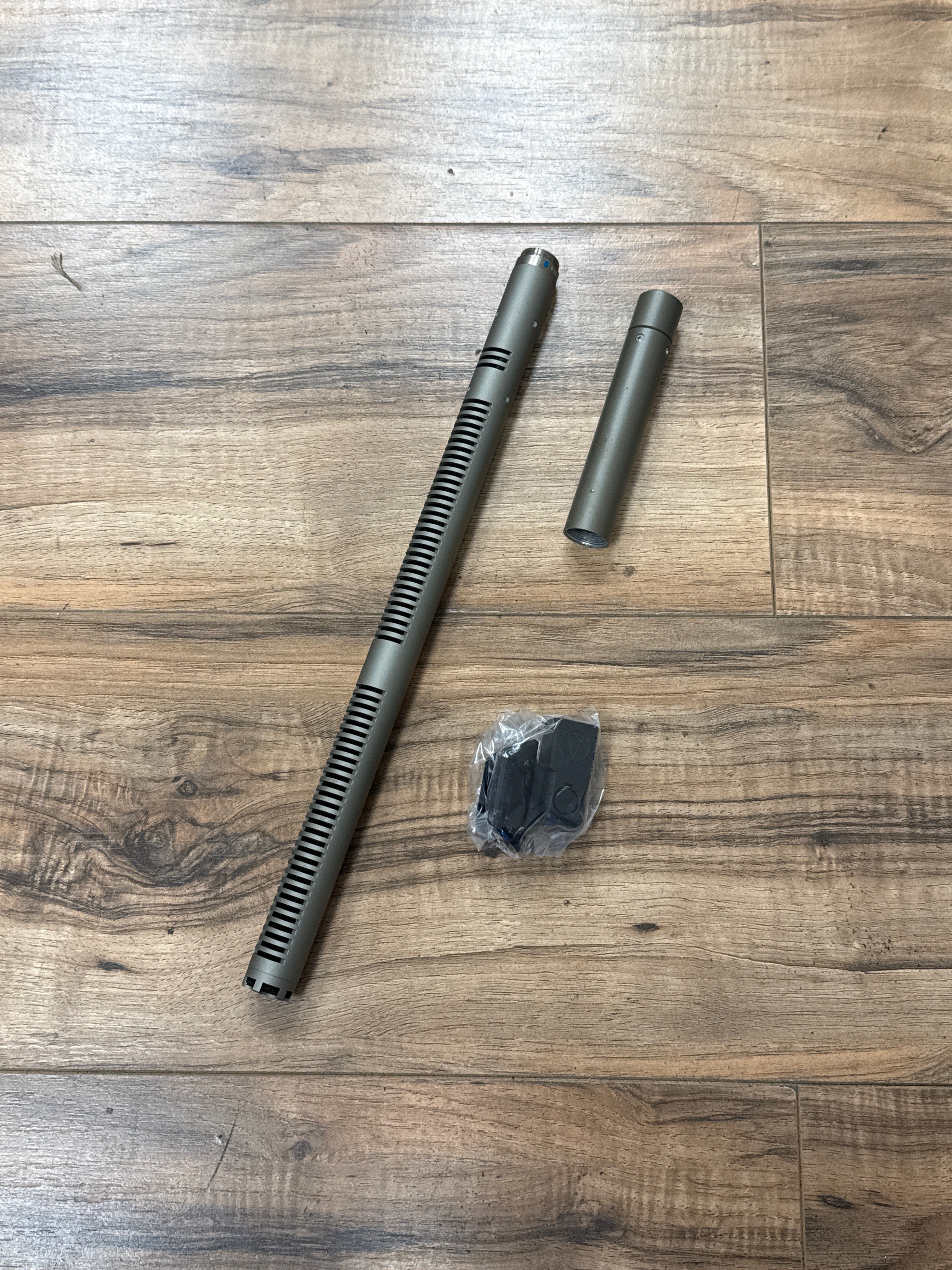 Audio-Technica AT815A Electret Condenser Shotgun Mic – Du-All Camera