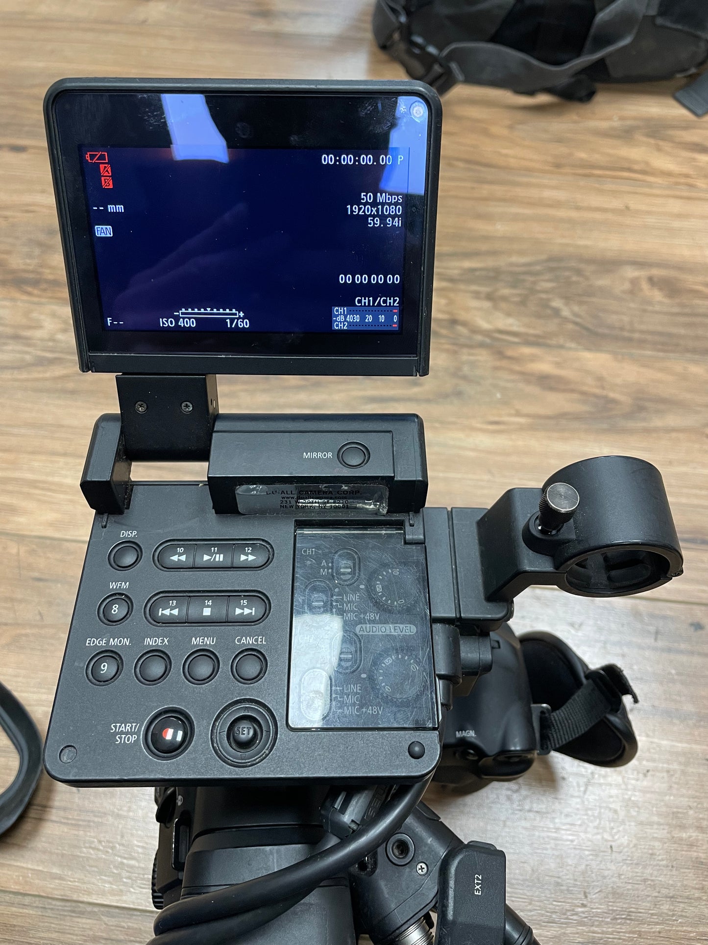 Canon EOS C300 EF Non-Dual-Pixel AF Cinema Camera