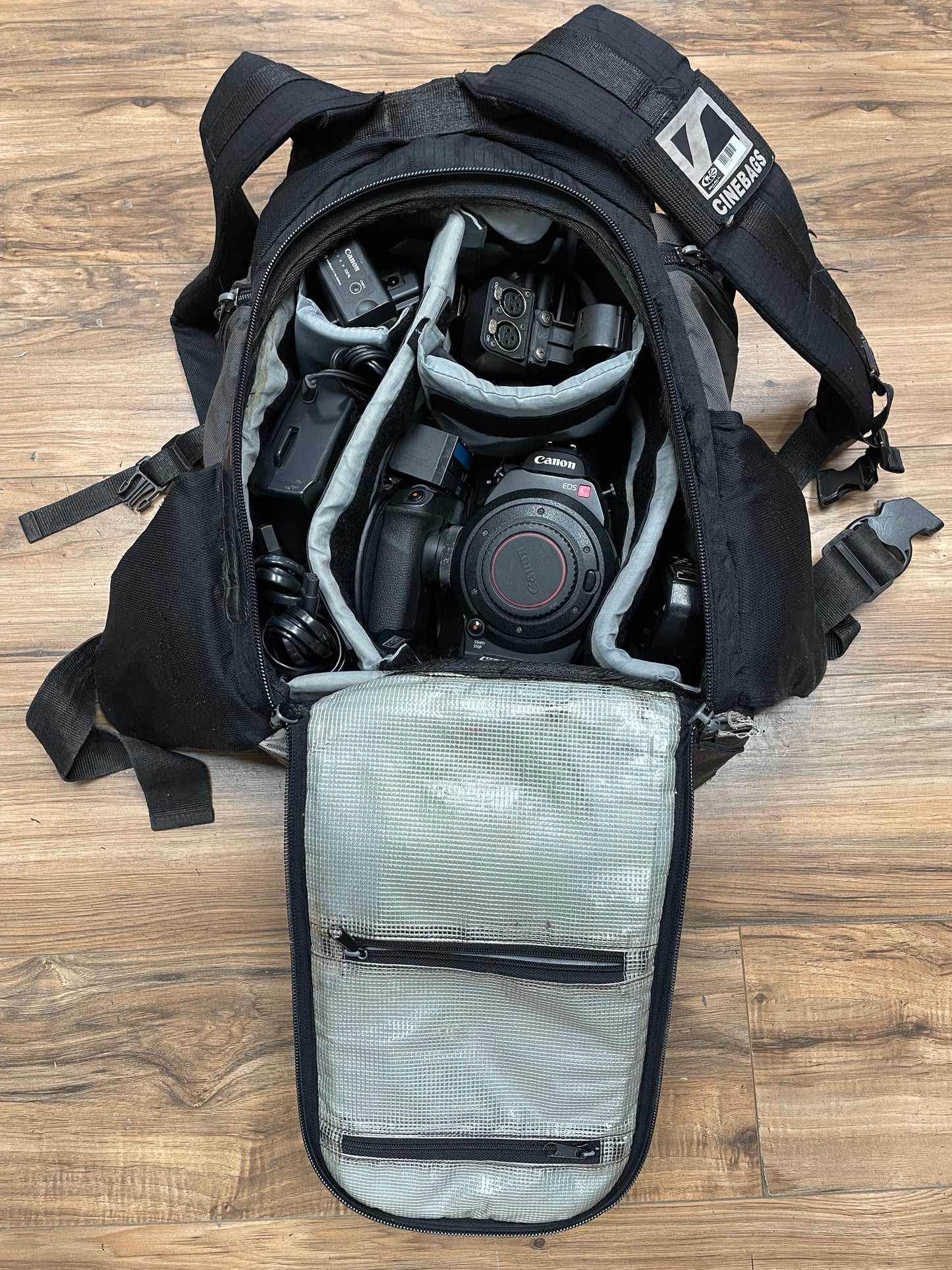 Canon EOS C300 EF Non-Dual-Pixel AF Cinema Camera