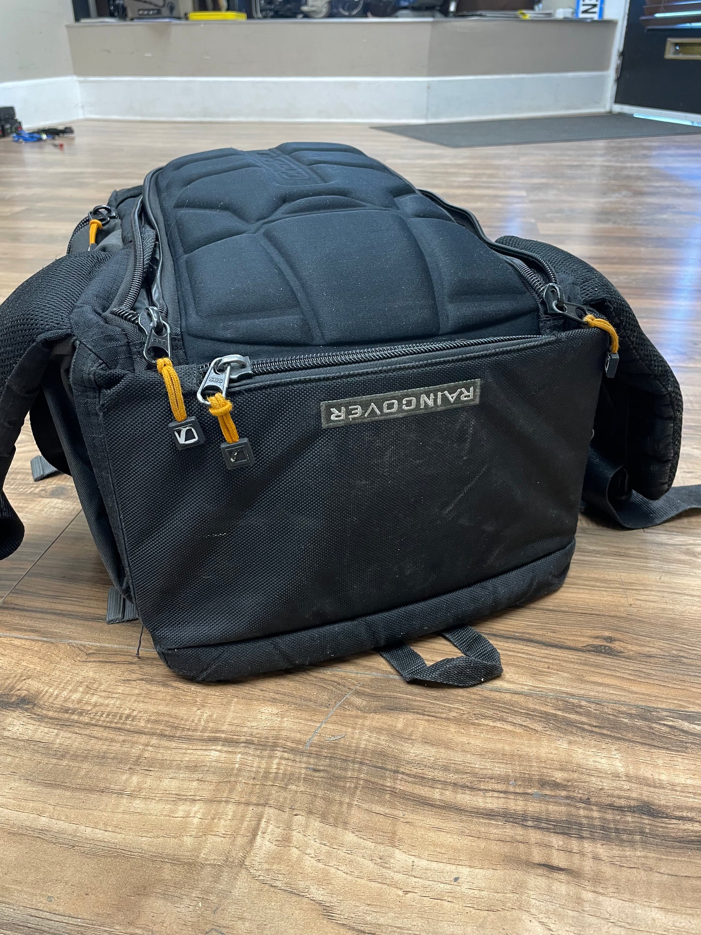 CineBags CB23 Backpack Black with Hip Belt