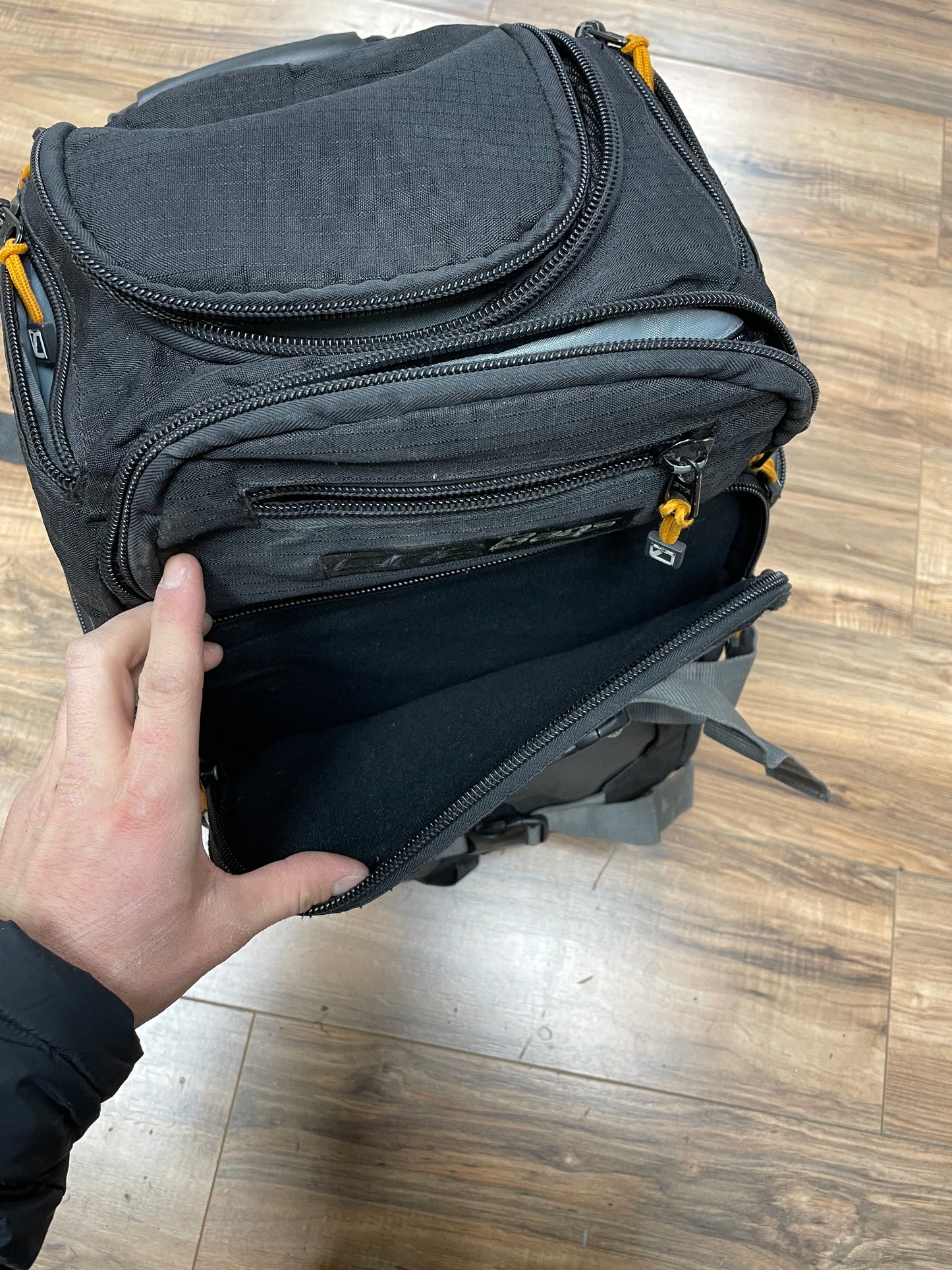 CineBags CB23 Backpack Black with Hip Belt