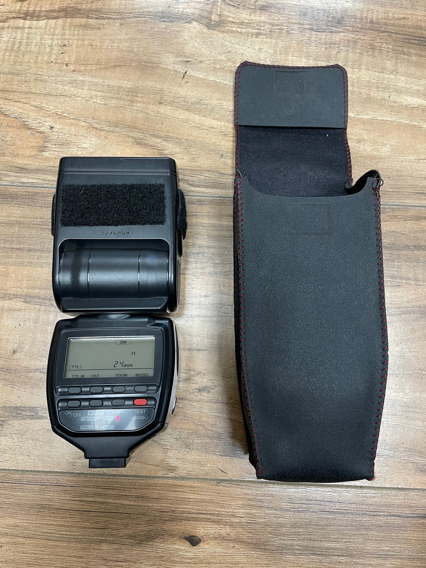 Minolta Program 5400 HS 1/8000s High-Speed Sync Flash with Minolta Bag