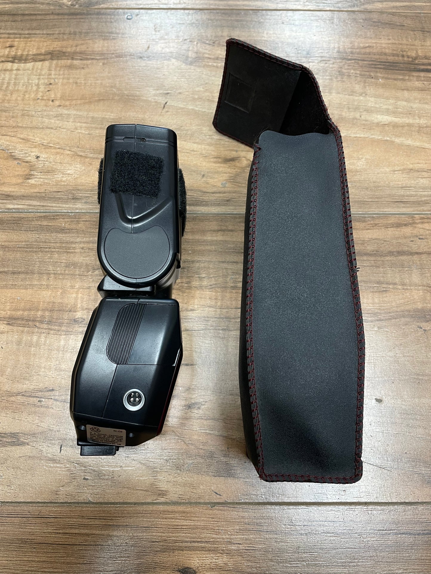 Minolta Program 5400 HS 1/8000s High-Speed Sync Flash with Minolta Bag