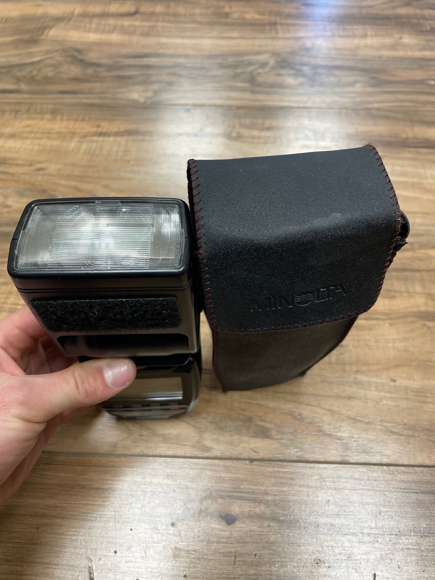 Minolta Program 5400 HS 1/8000s High-Speed Sync Flash with Minolta Bag