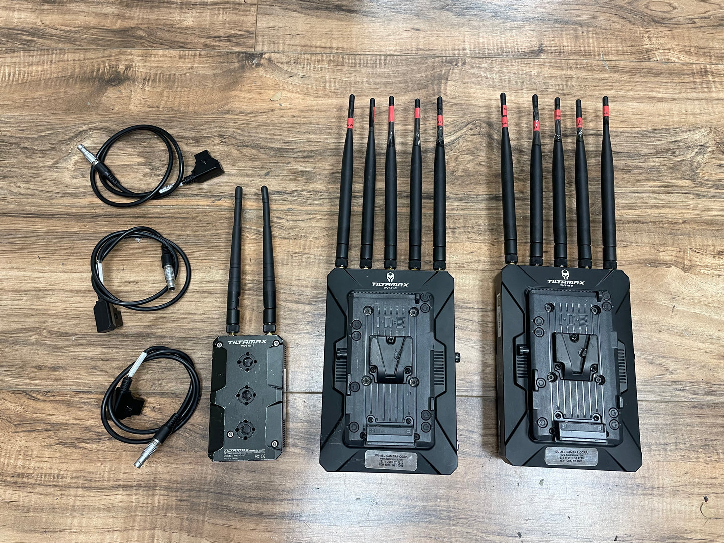 TiltaMax Wireless HD Video Transmission Suite WVT‑01 // V-Mount // 1 Tx 2 Rx