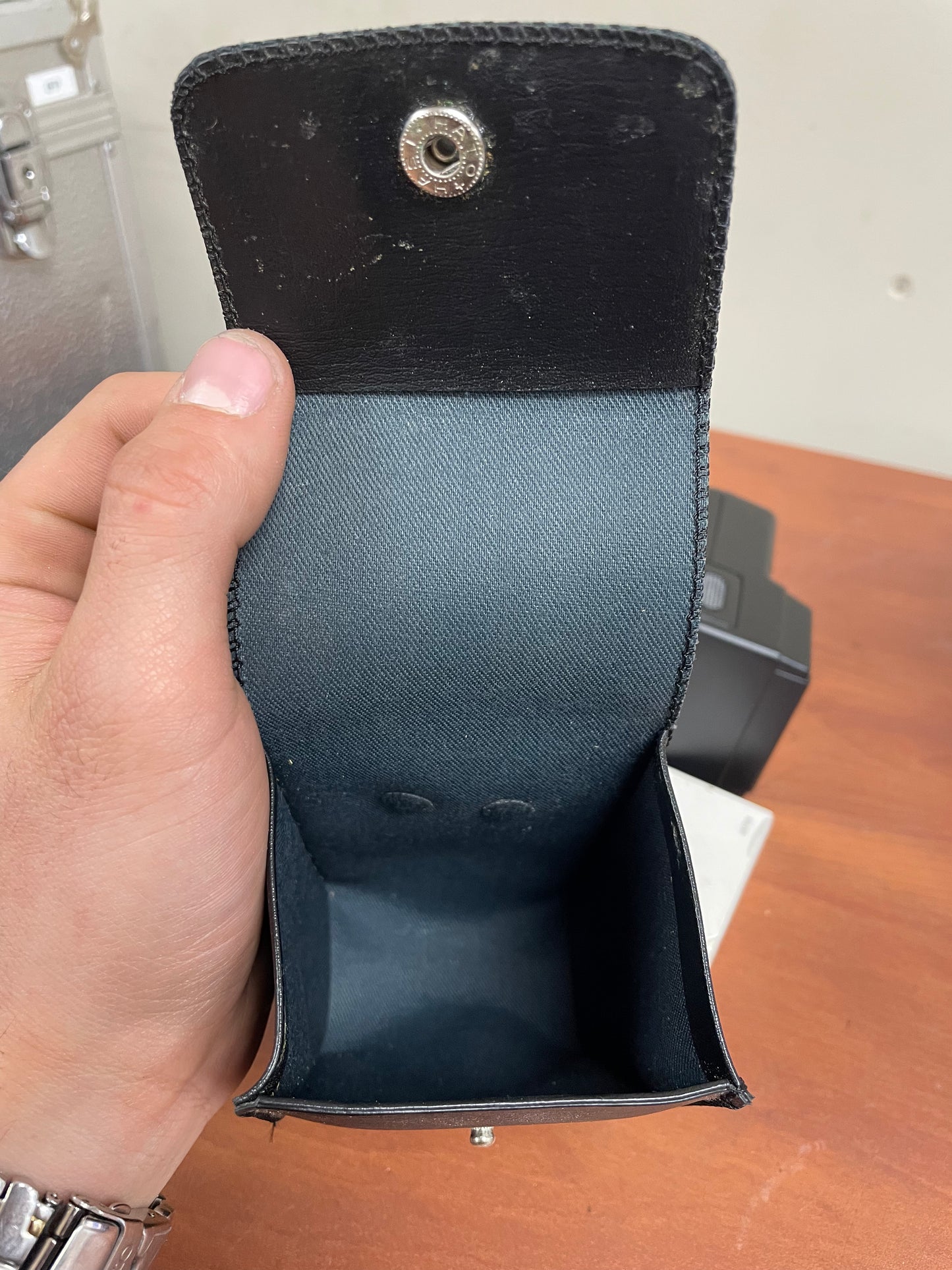 Minolta Auto Electroflash 200x Shoe Mount Flash Battery Operated w/ Case & Manual