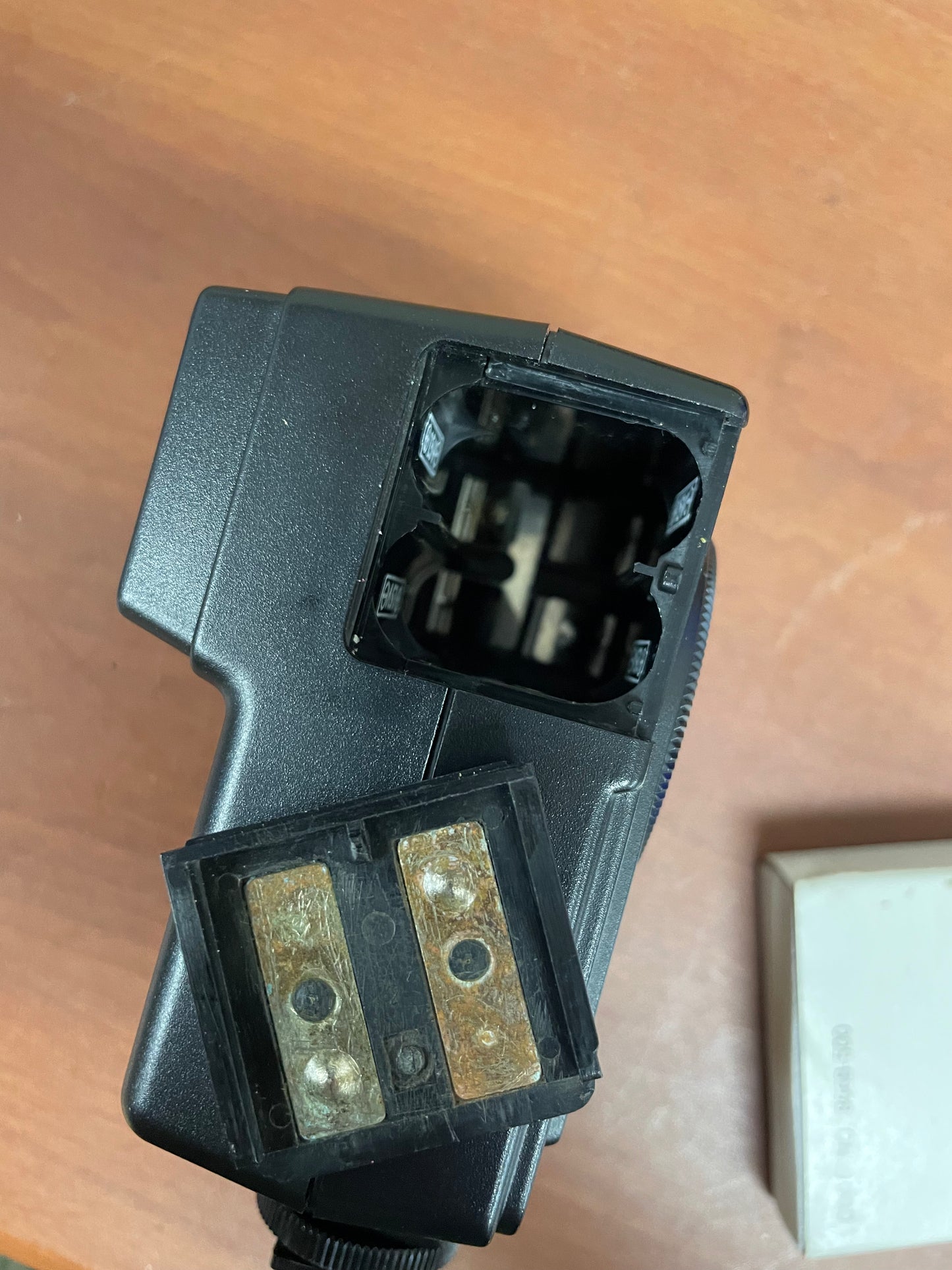 Minolta Auto Electroflash 200x Shoe Mount Flash Battery Operated w/ Case & Manual