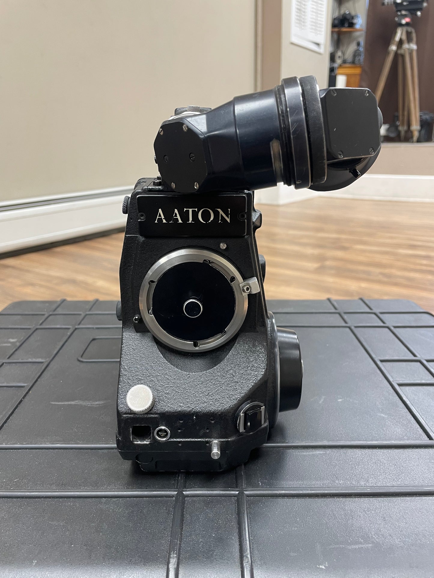 Aaton LTR-7 Regular 16mm Camera Kit with Angenieux 9.5-57mm Zoom Lens S# B80