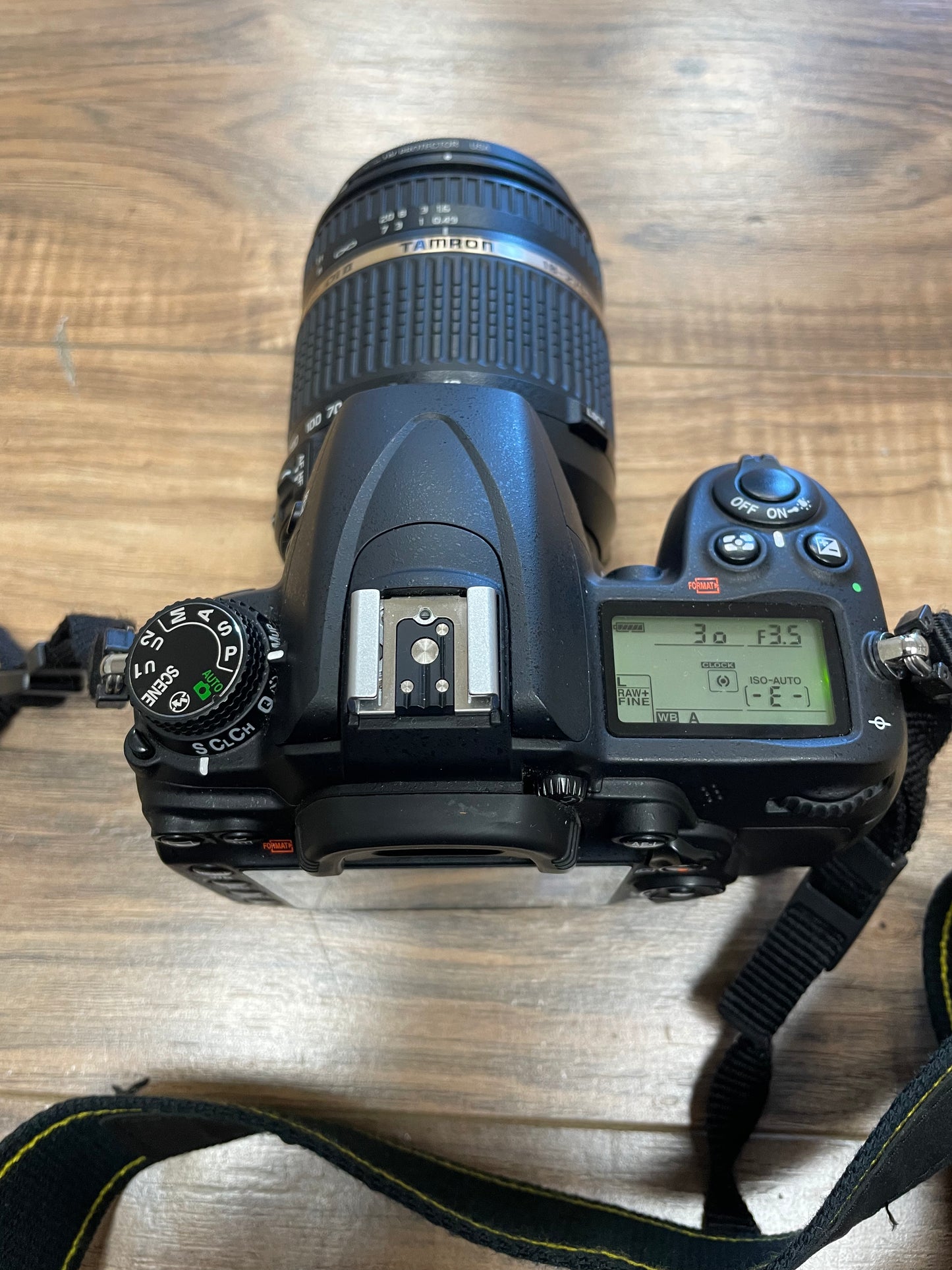 Nikon D7000 16.2MP w/ Tamron AF 18-270mm f3.5-6.3 Lens & Bag
