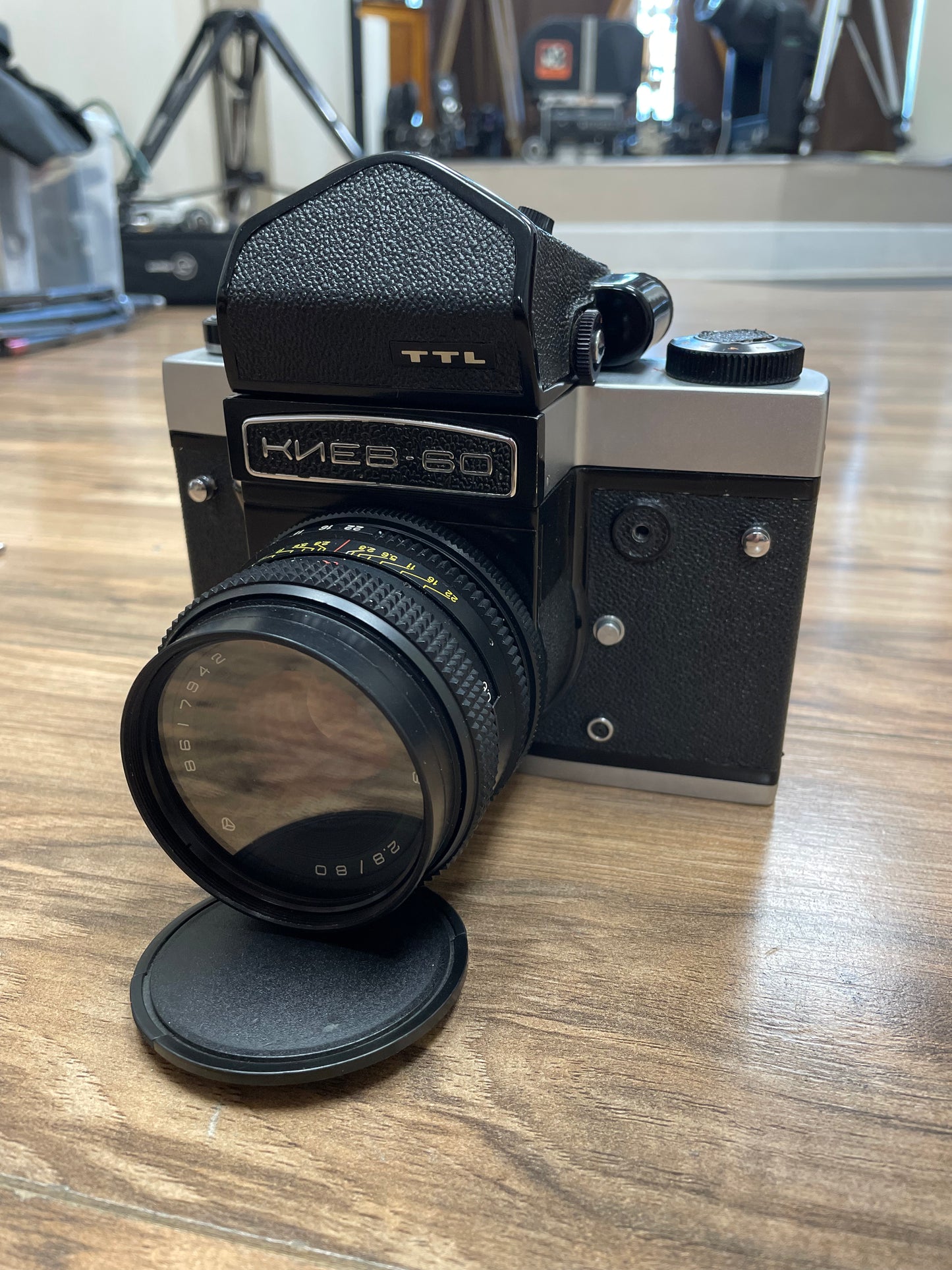 Kiev-60 + MC Volna-3 80mm f2.8 Medium Format Camera + TTL Prism Finder + Leather Carrying Bag + Accessories