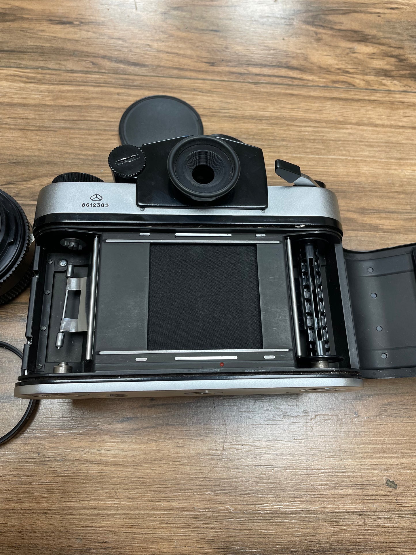 Kiev-60 + MC Volna-3 80mm f2.8 Medium Format Camera + TTL Prism Finder + Leather Carrying Bag + Accessories