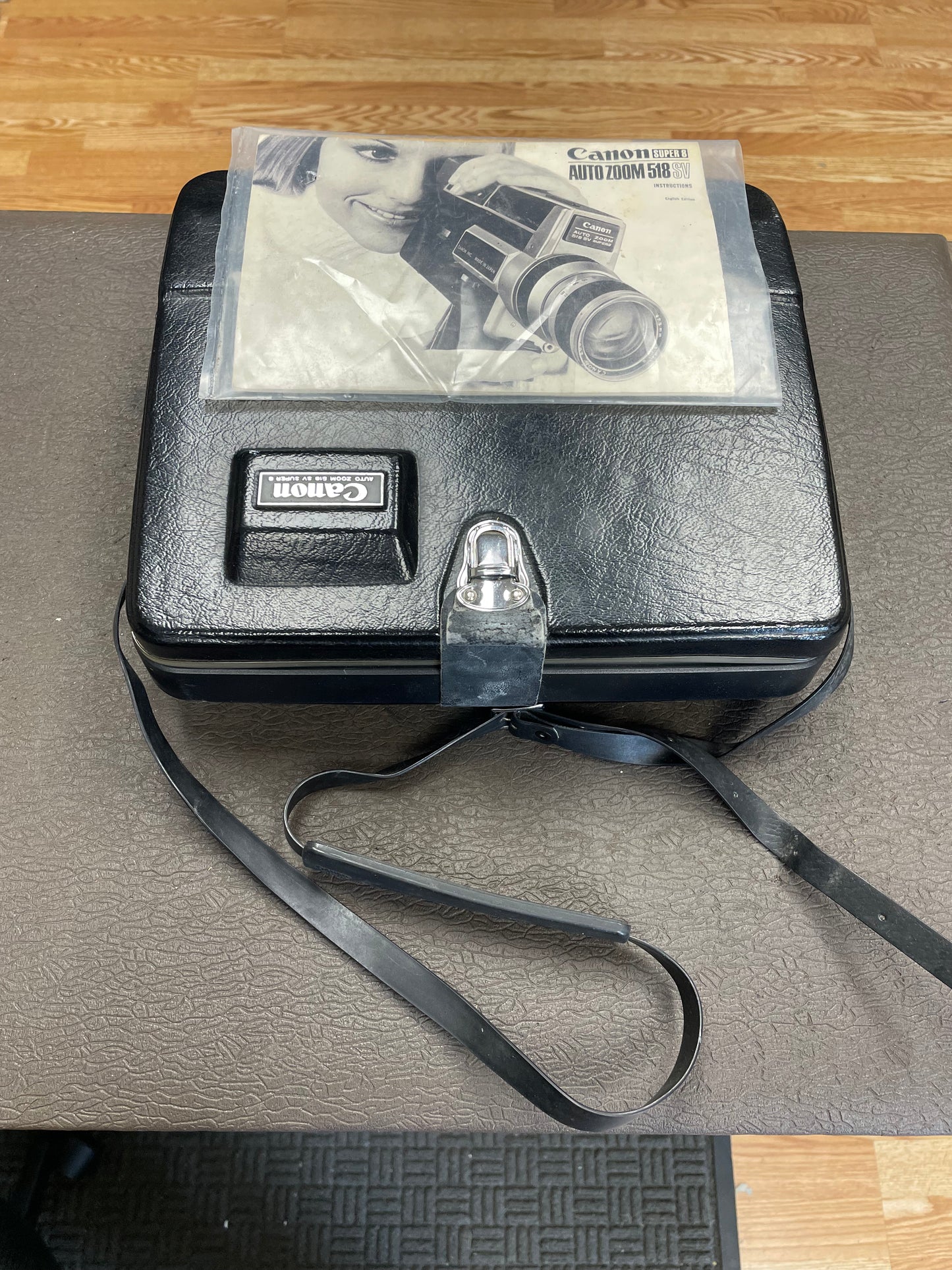 Canon 518 Auto Zoom SV (Special Version) Super 8mm Camera S# 330378
