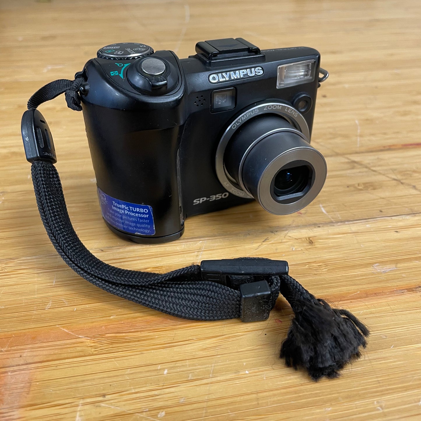 Olympus SP-350 3x Zoom - Digital Camera - Point & Shoot