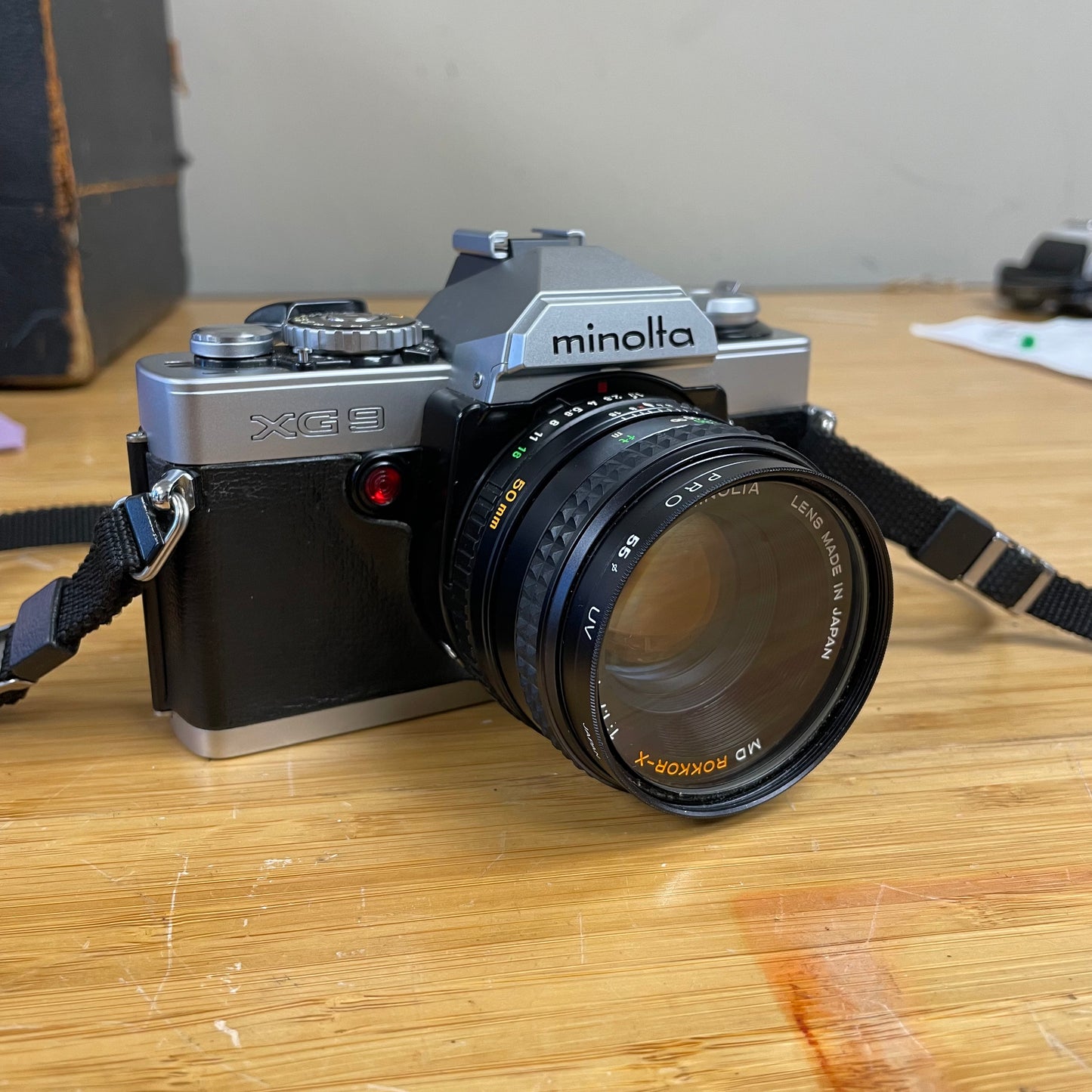 Minolta XG9 Vintage 35mm Film Camera w/ Minolta MD Rokkor-X 50mm f1.7 Lens