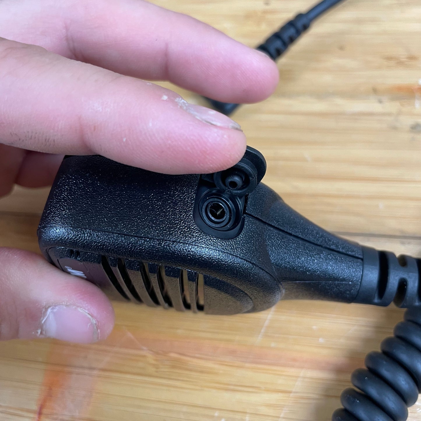 BearCom Remote Speaker Microphone for Motorola 2-Pin Walkie Talkie NEW